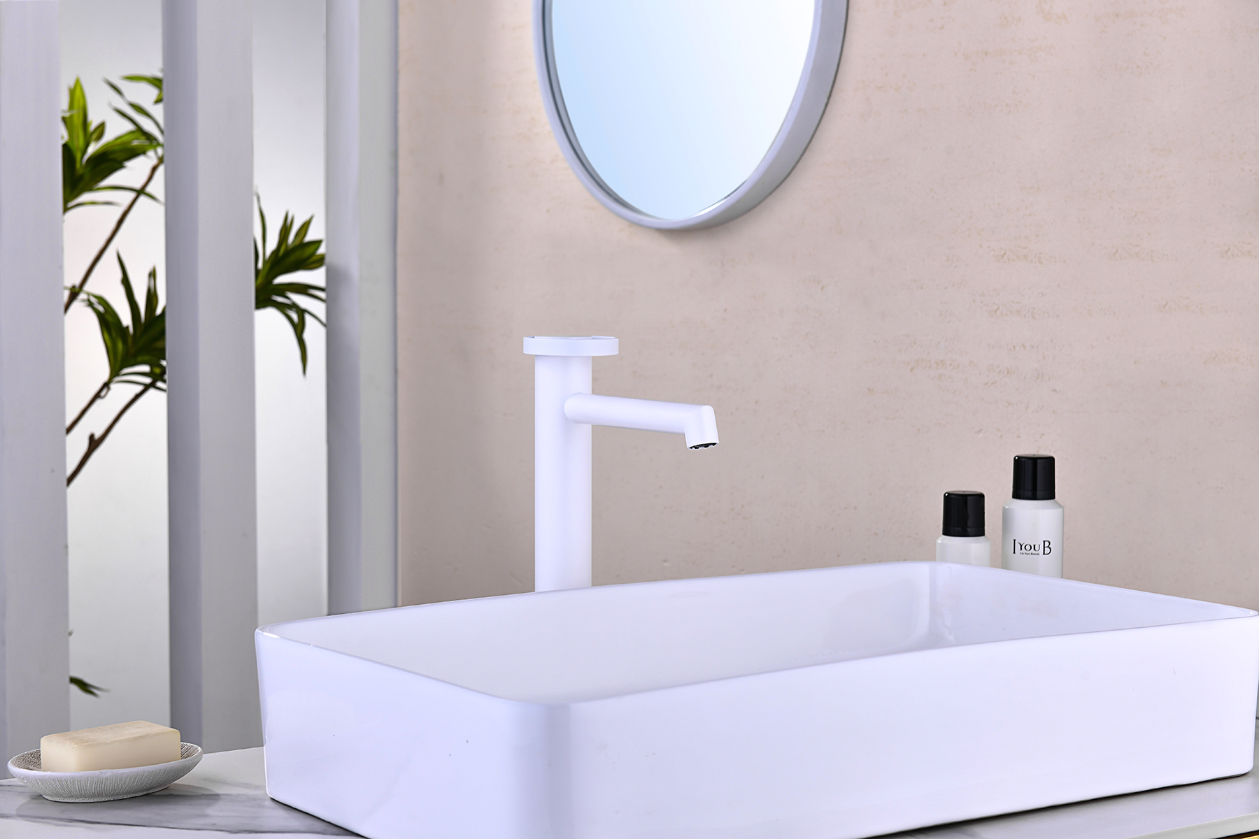 19112-F Смеситель од. для раковины-чаши (БЕЛЫЙ) GANZER (10/1шт)