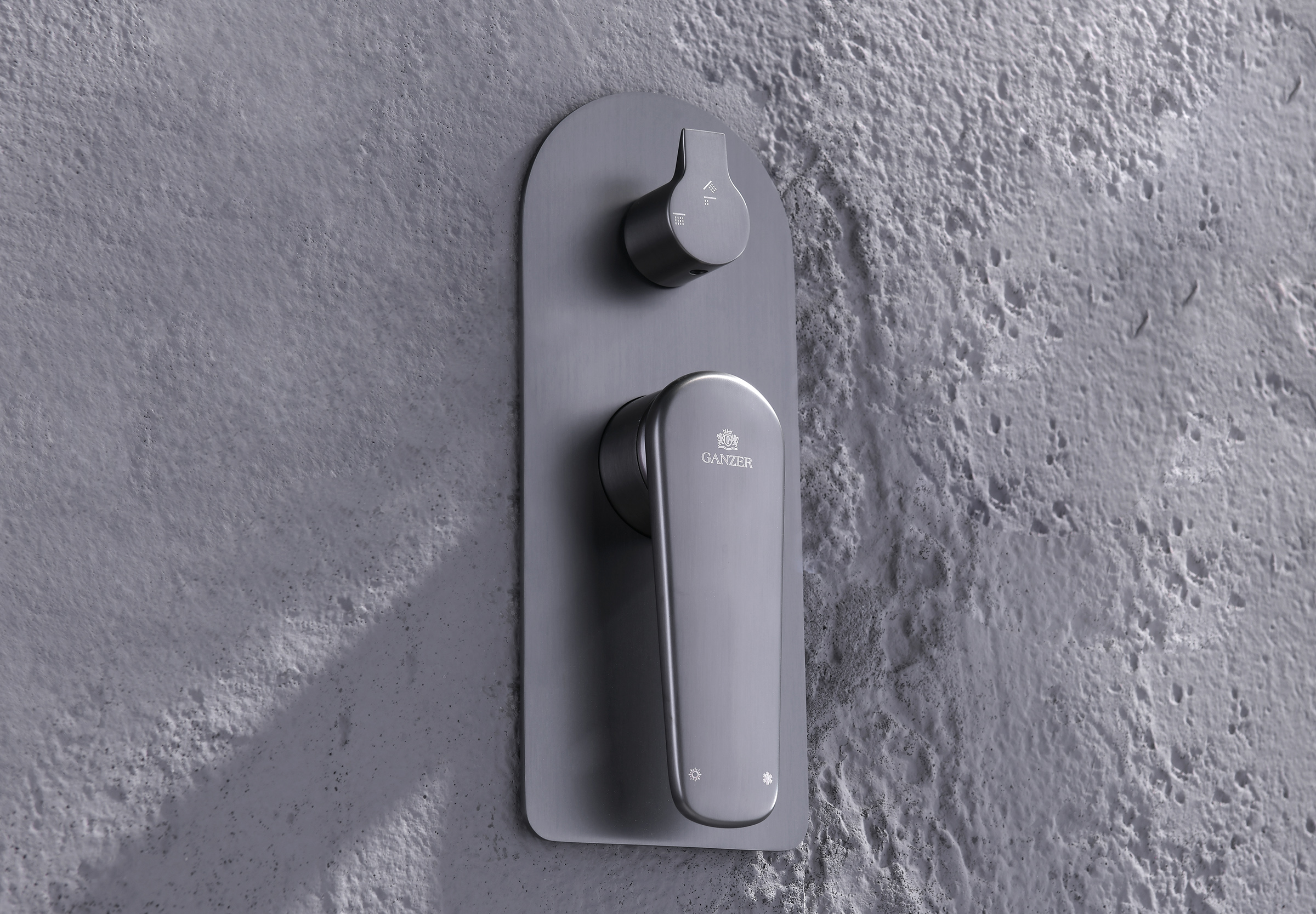 02165-Q Смеситель встраиваемый для душа с 3-функ. (ГРАФИТ) GANZER (6/1шт)