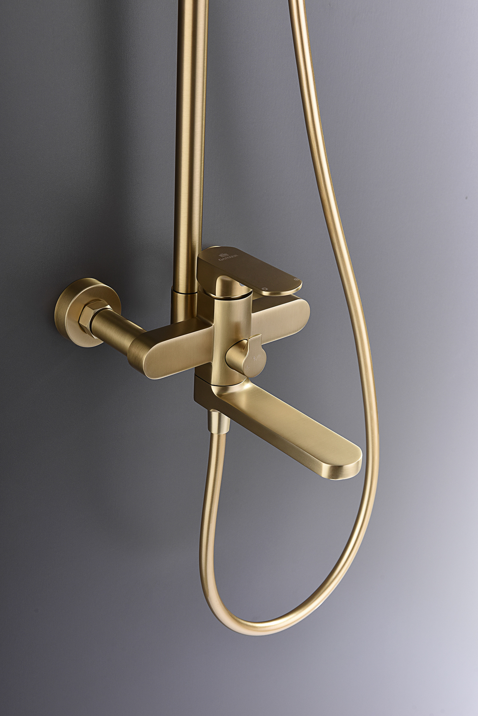 06161-S Душевая система (Мат. Золото) GANZER (5/1шт)