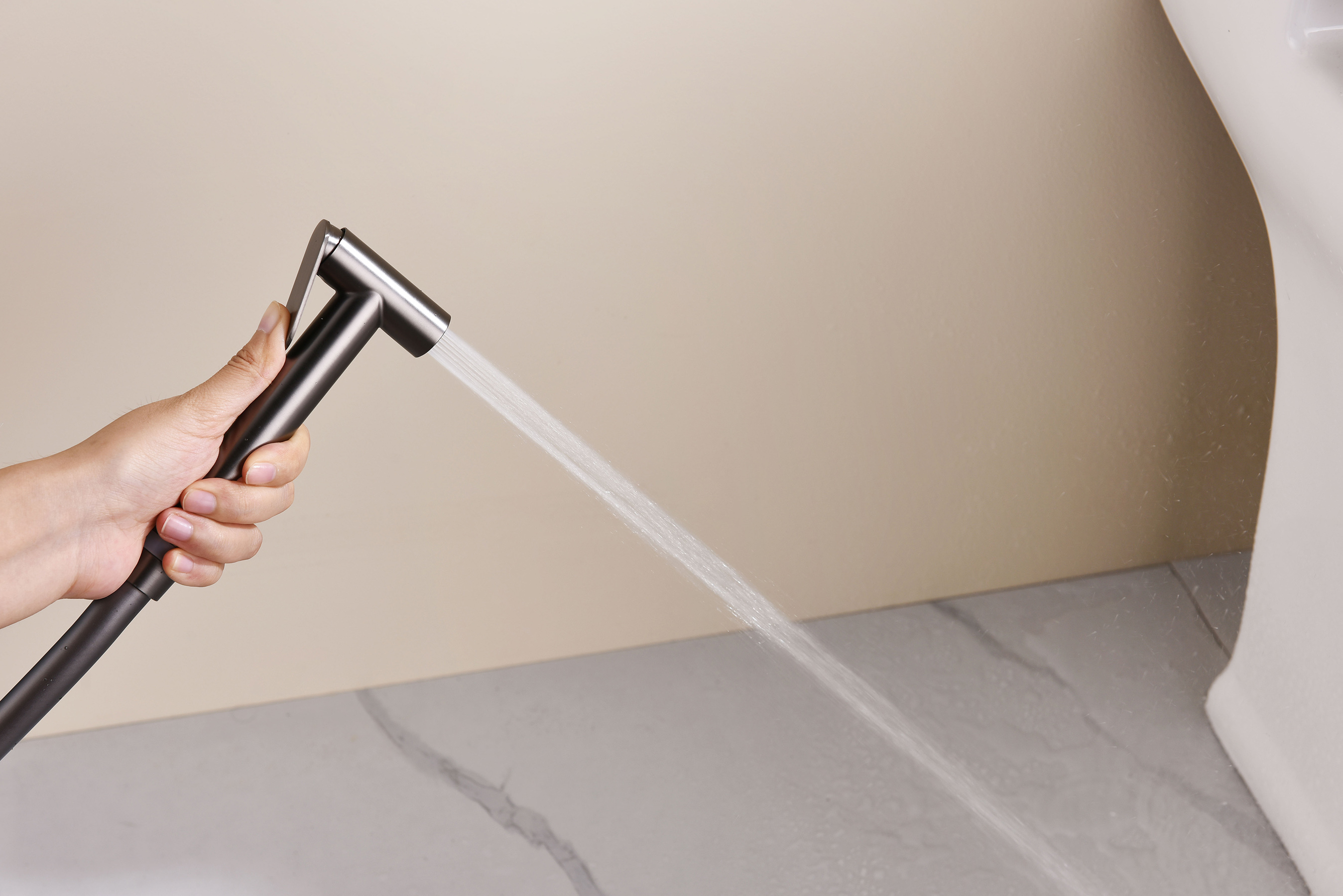 19157-Q Смеситель встраиваемый с ГИГ. душем (ГРАФИТ) GANZER (10/1шт)