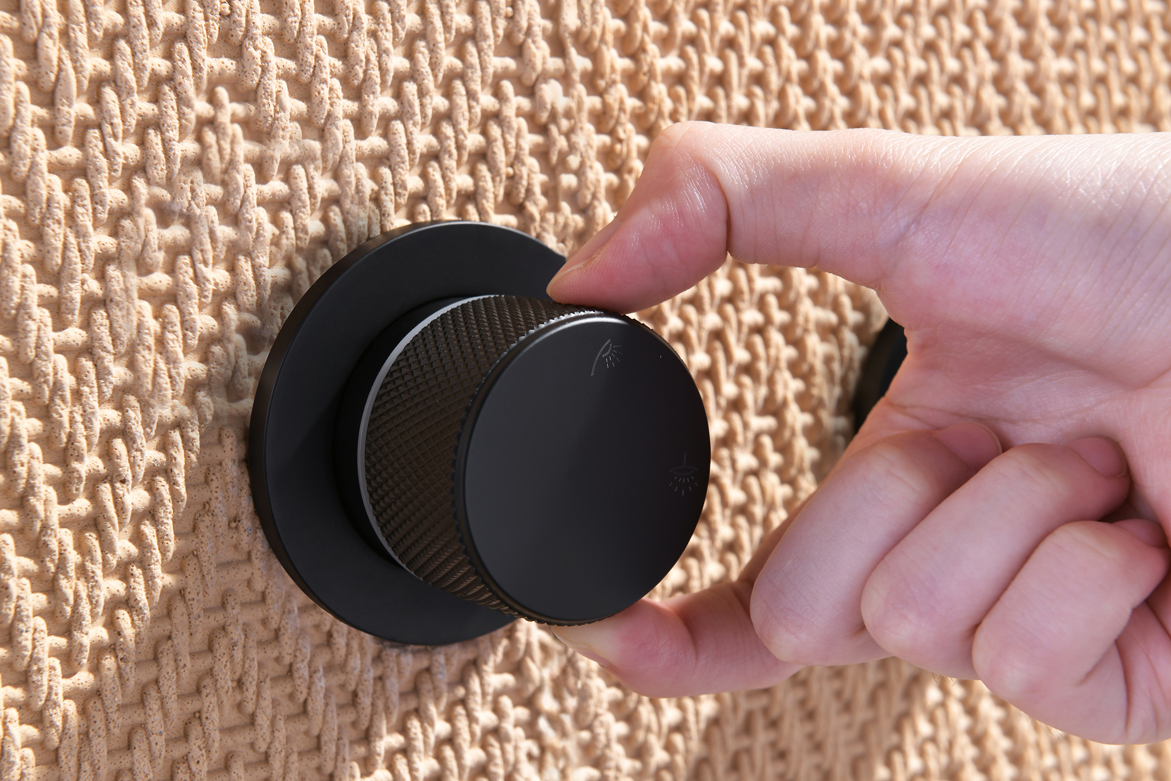 19164-C Встроенный смес для душа с 2-функ. (ЧЕРНЫЙ) GANZER  (6/1шт)