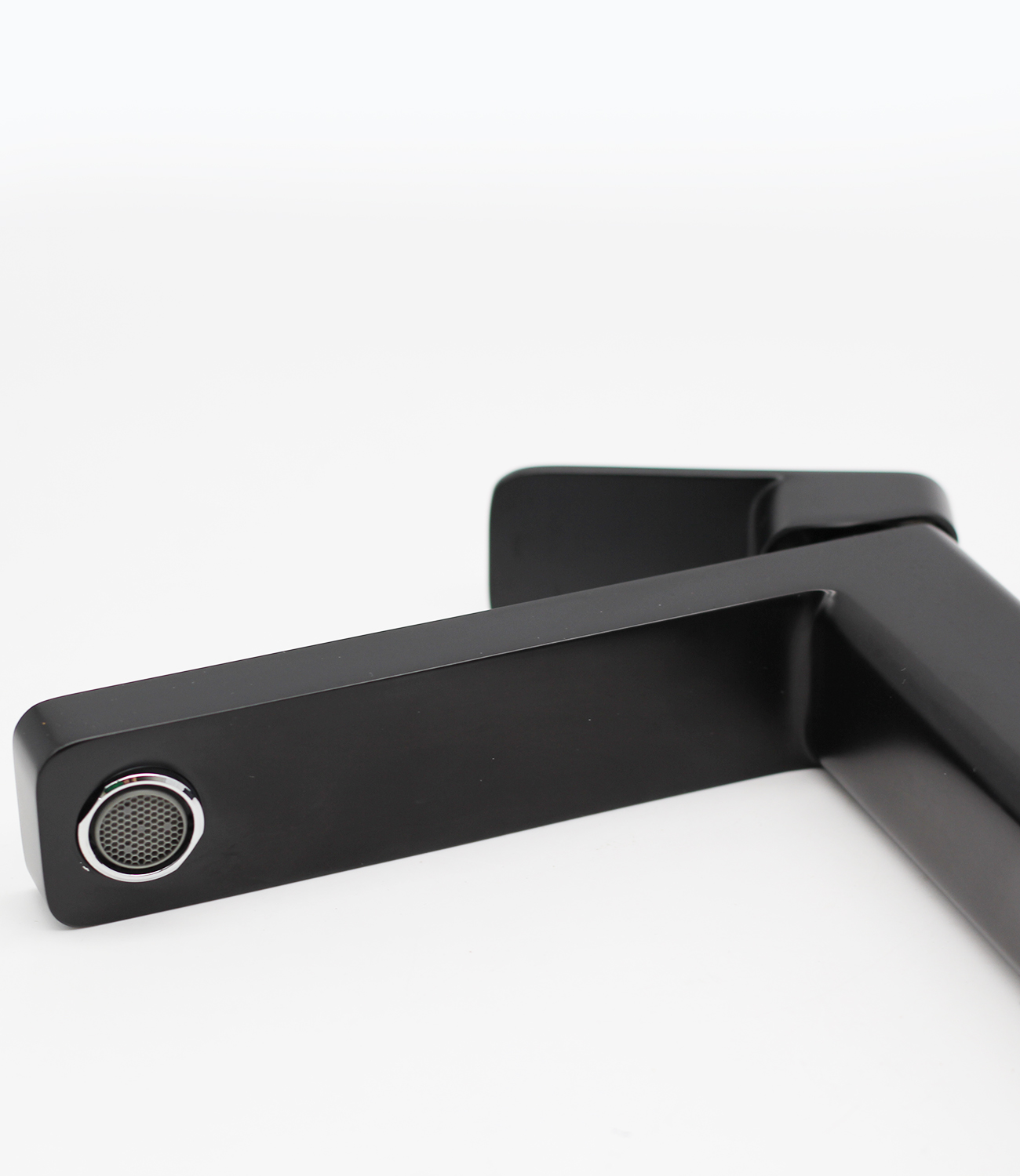 12016-C Смеситель для умыв. (ВЫСОКИ ЧЕРНЫЙ) GANZER  (10/1шт)  Л/К