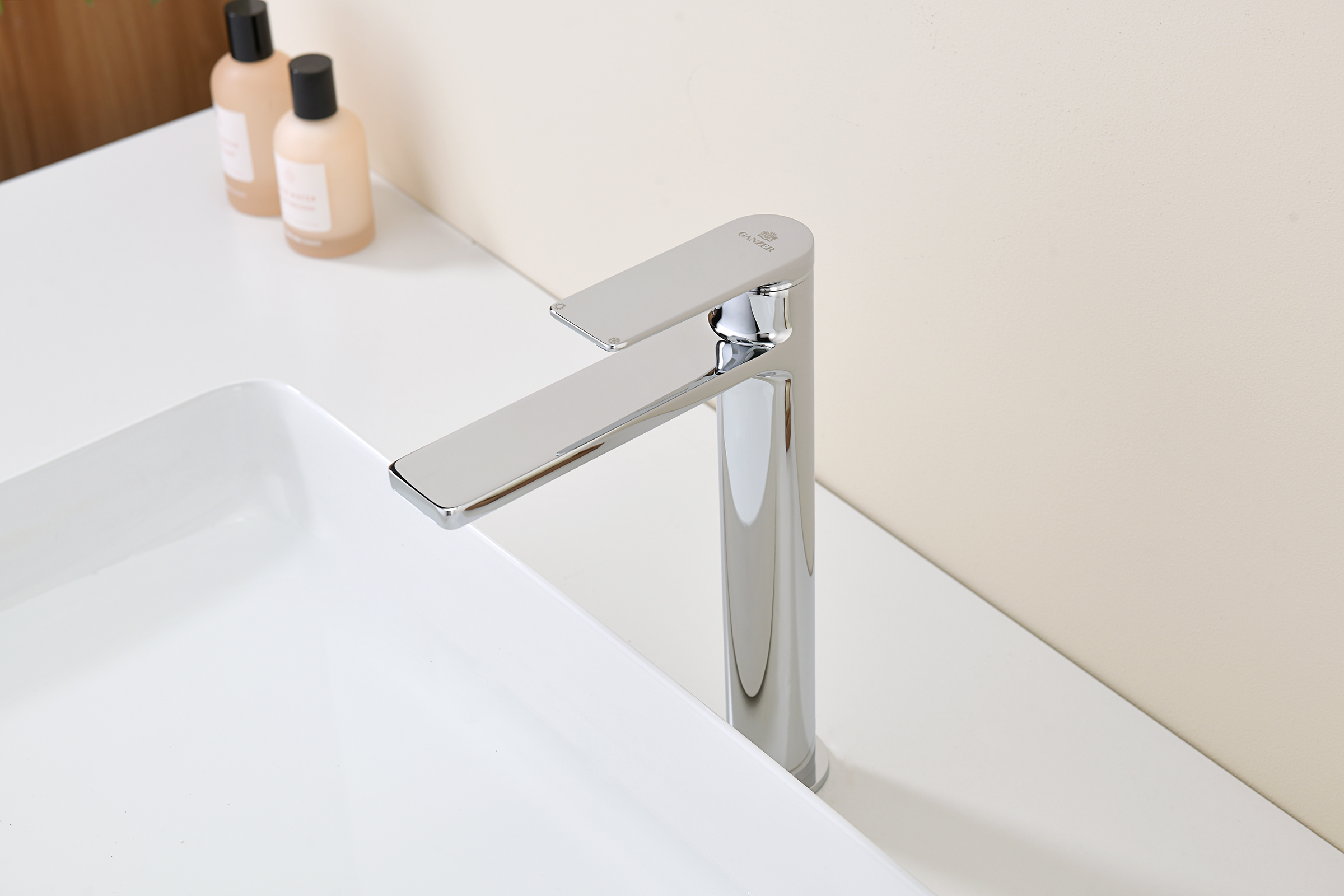 07112 Смеситель од. для раковины-чаши (ХРОМ) GANZER (10/1шт)