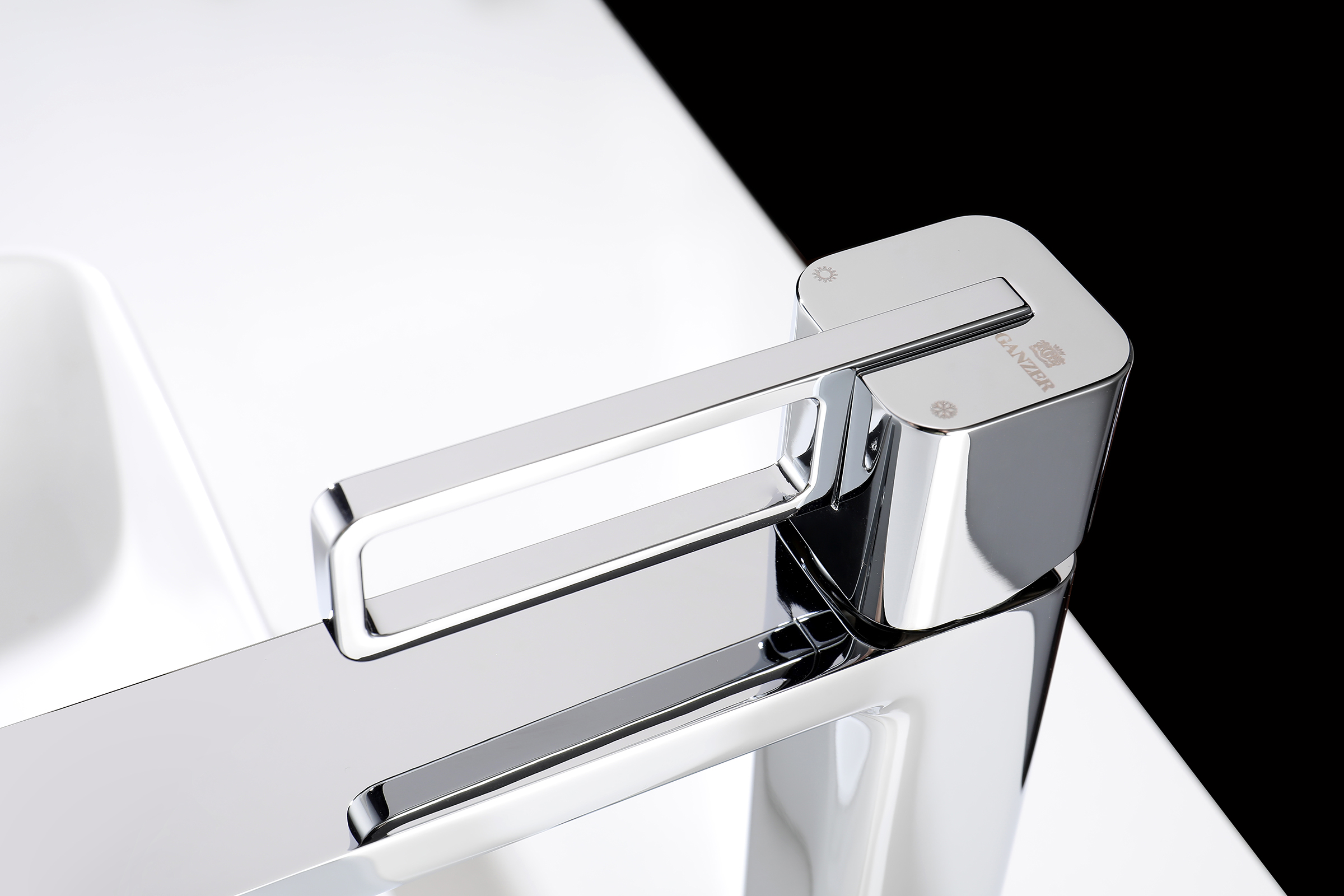 12112 Смеситель од. для раковины-чаши (ХРОМ) GANZER (10/1шт)