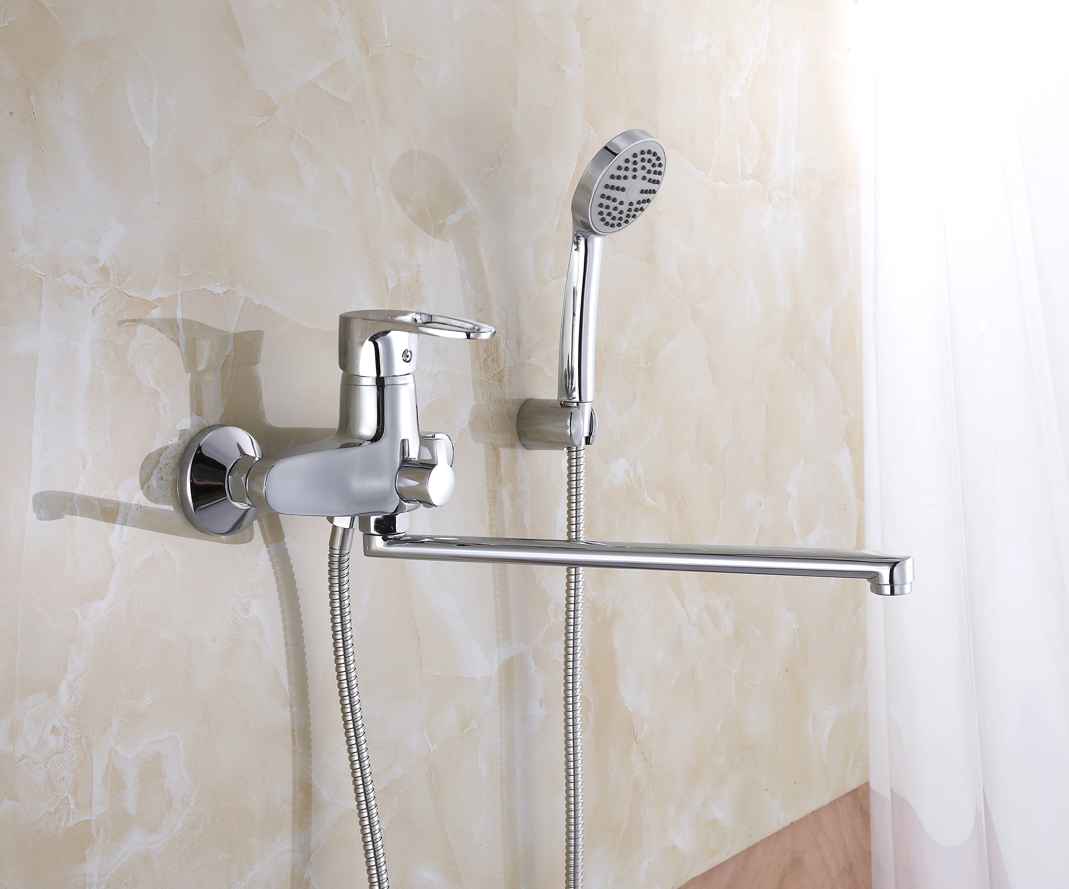 22024 Смеситель для ванны HANSEN  (10/1шт)