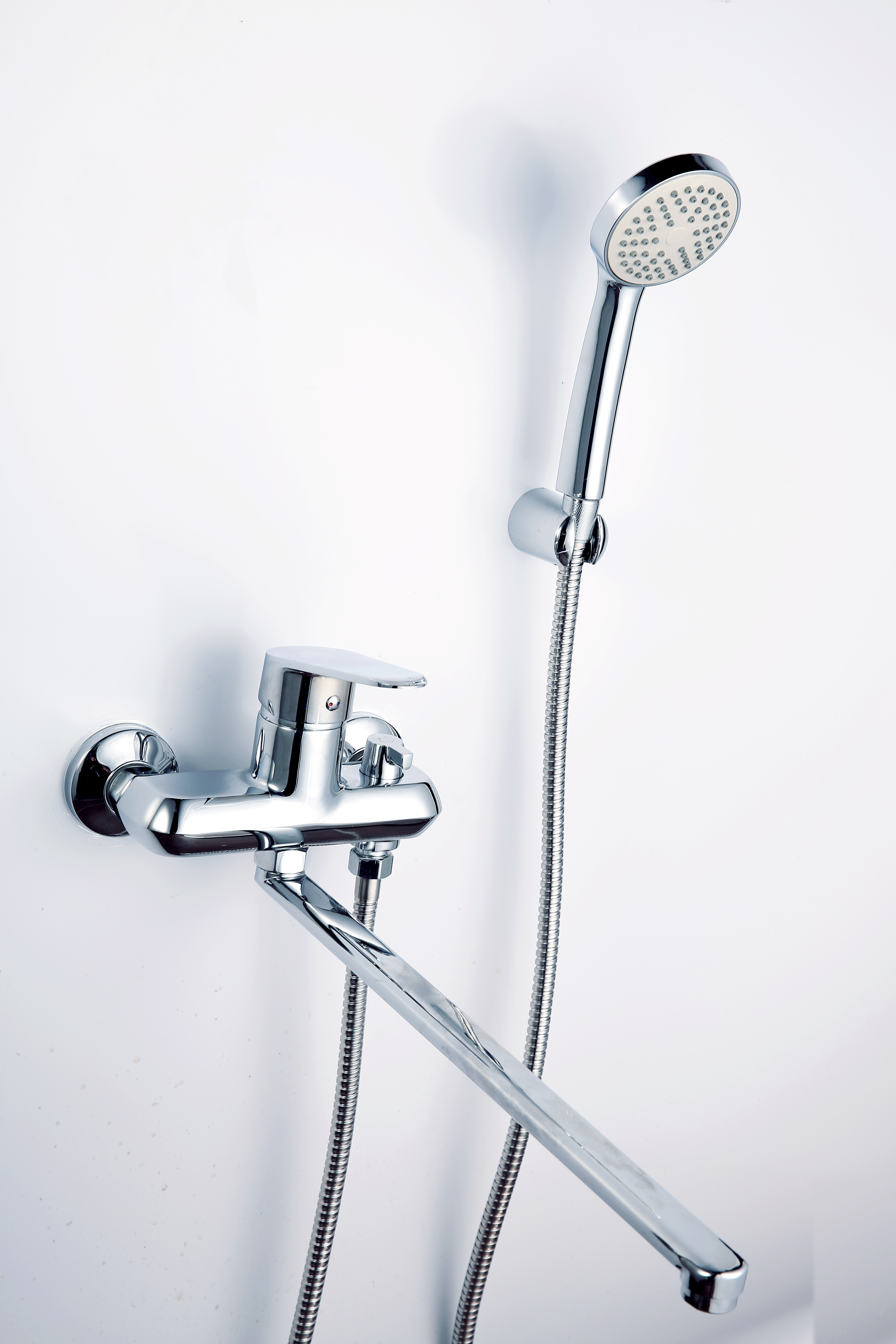 22007 Смеситель для ванны HANSEN  (10/1шт)