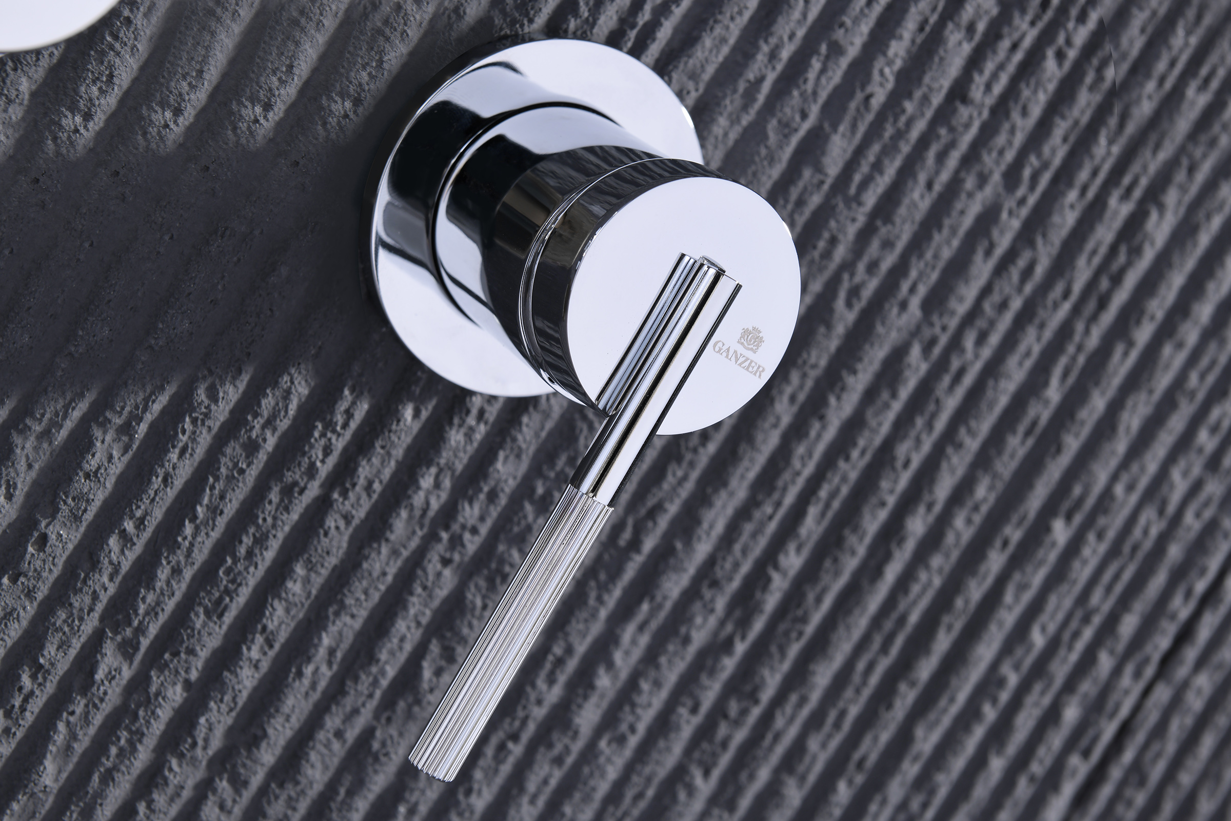 19164 Встроенный смес для душа с 2-функ. (ХРОМ) GANZER  (6/1шт)