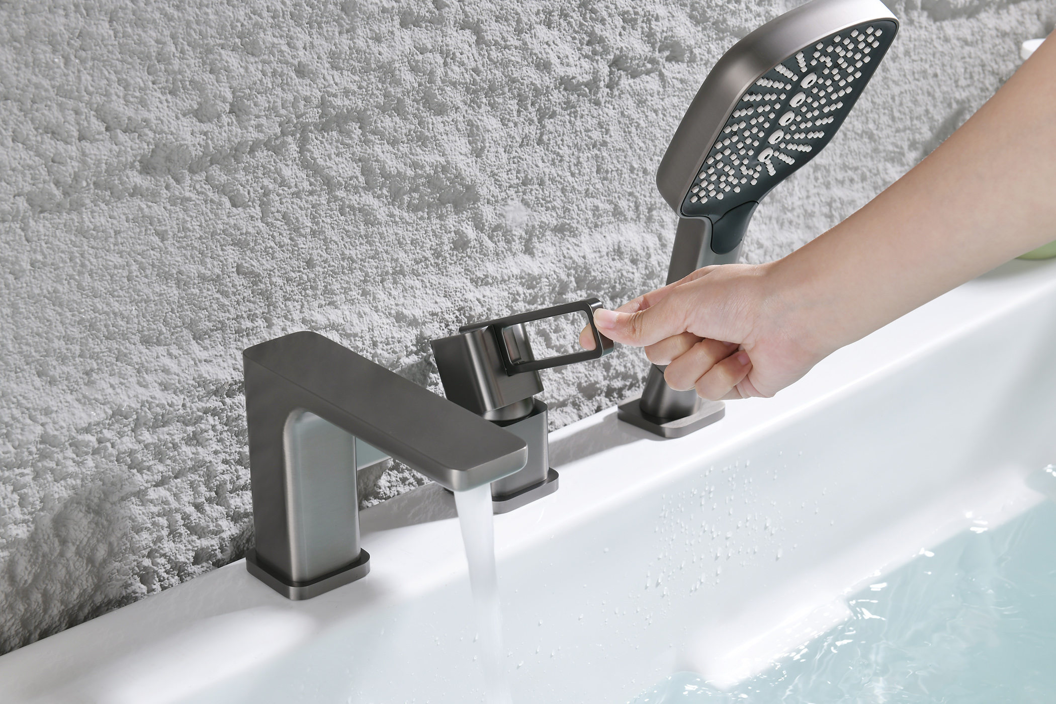 12133-Q Смеситель на борт ванны (3-отв,ГРАФИТ)  GANZER (10/1шт)