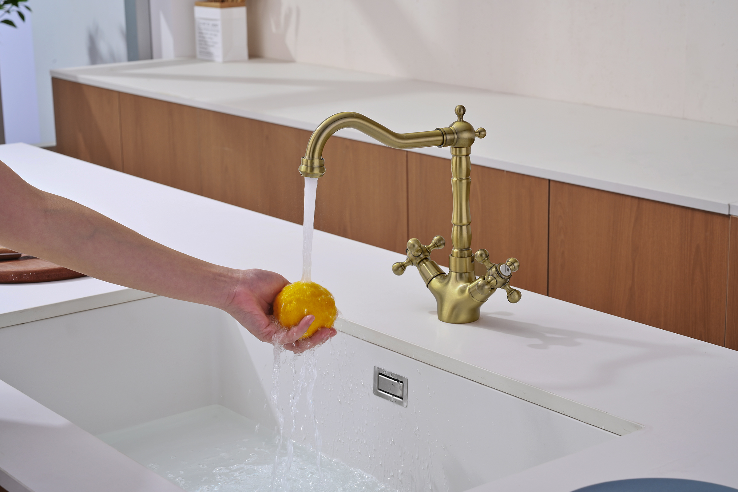 09122-D Смеситель 2-ух руч. для кухни (БРОНЗА) GANZER  (10/1шт)