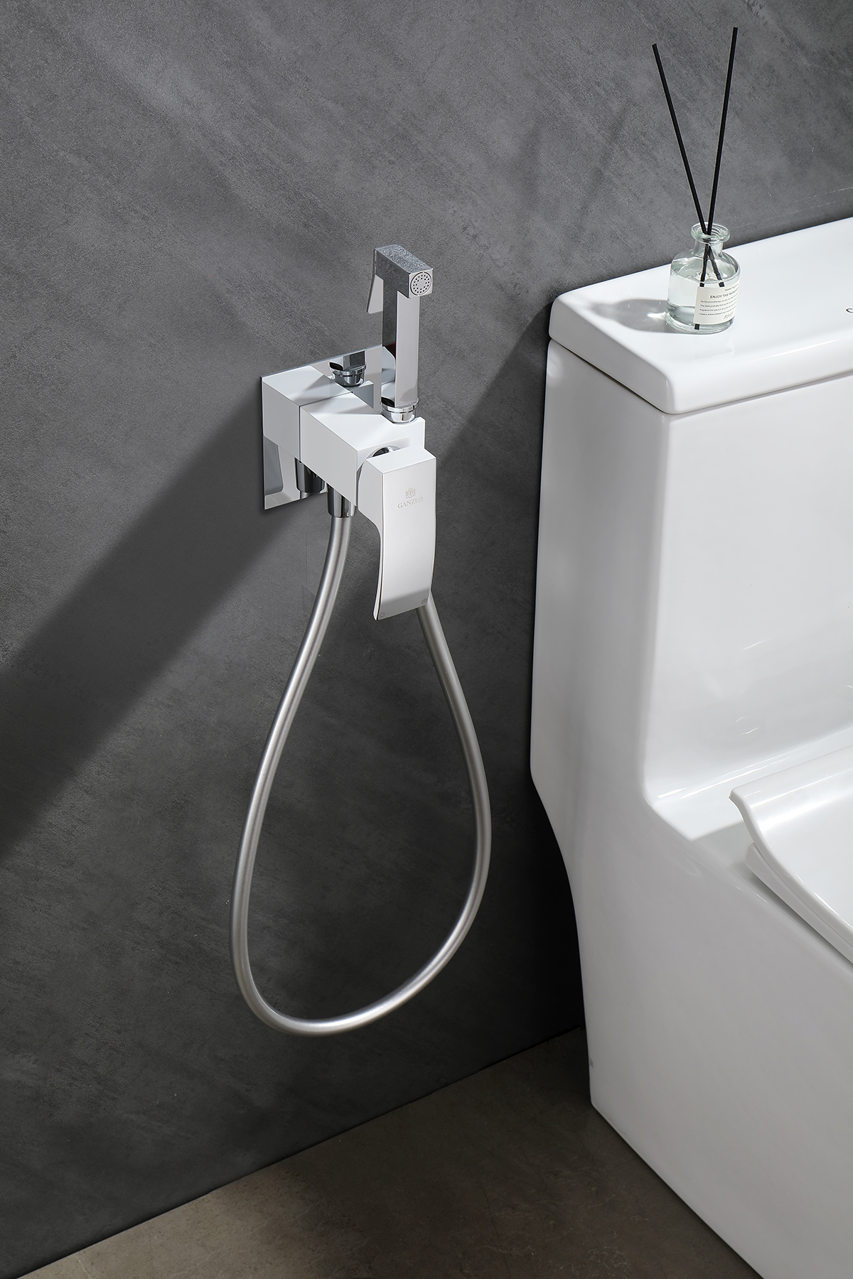 44157-F Смеситель встраиваемый с ГИГ. душем (БЕЛЫЙ) GANZER (10/1шт)