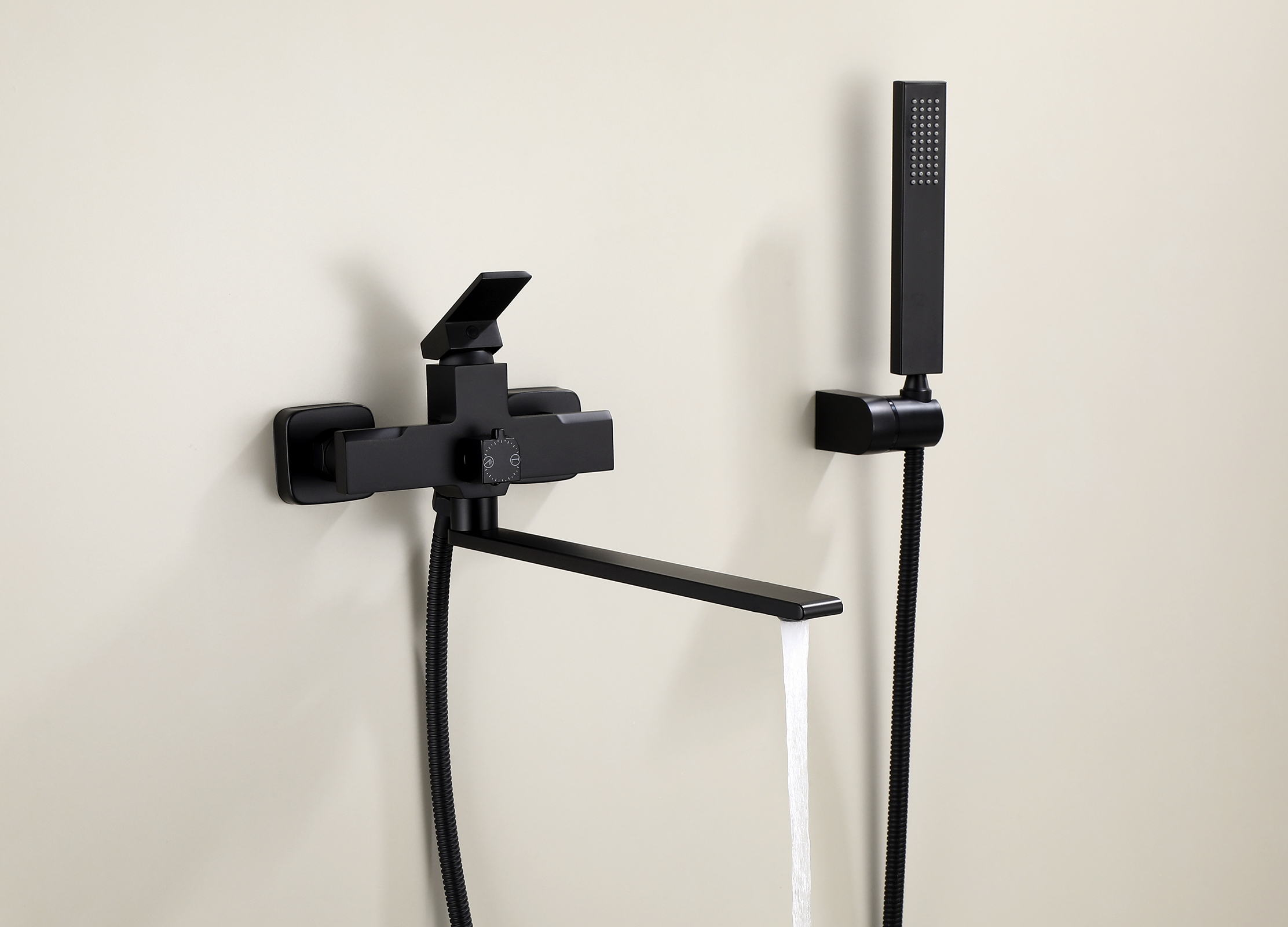 22095-C Смеситель для ванны (ЧЕРНЫЙ) HansenPRO  (10/1шт)