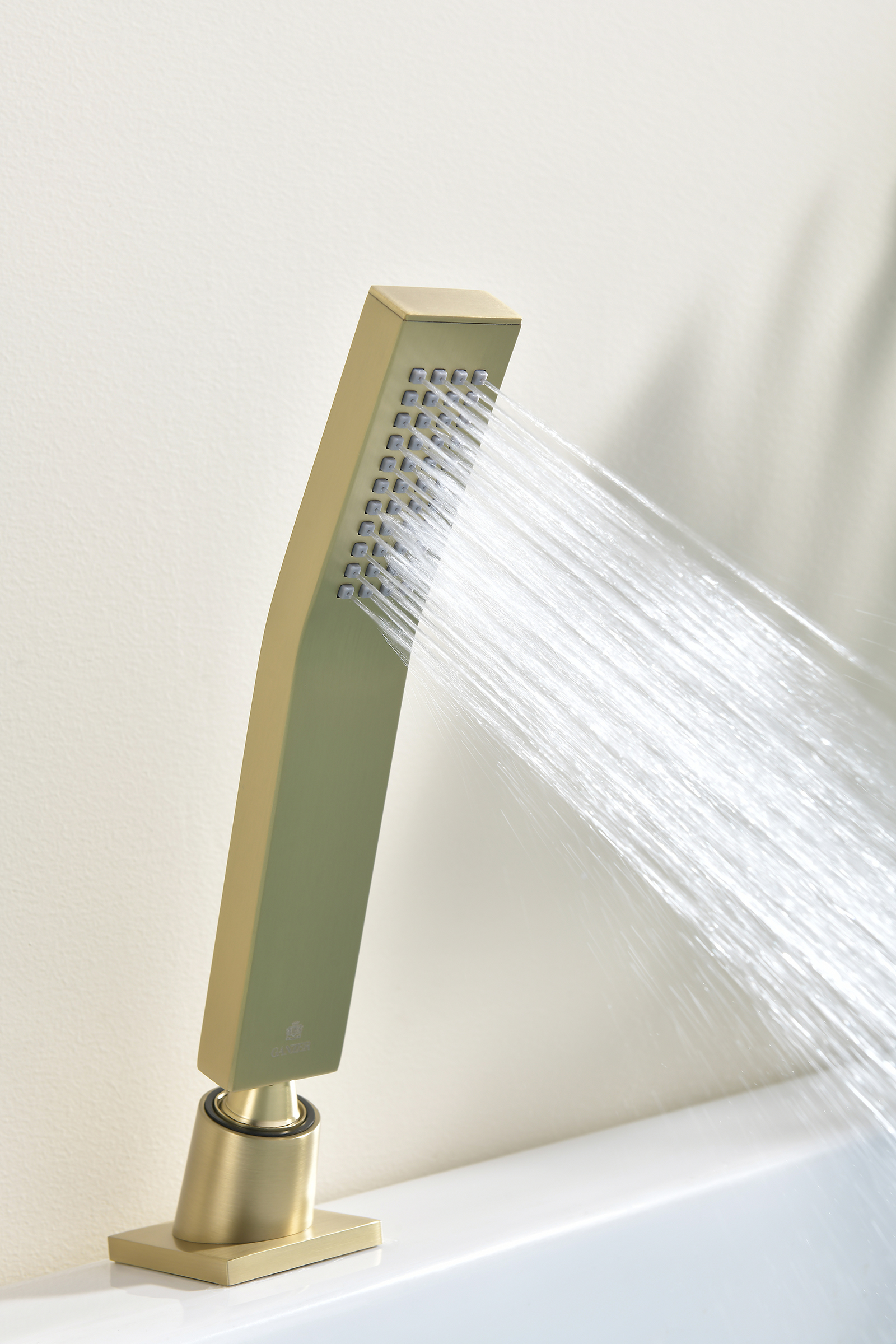 01133-S Смеситель на борт ванны (5-отв,Мат. Золото)  GANZER (10/1шт)