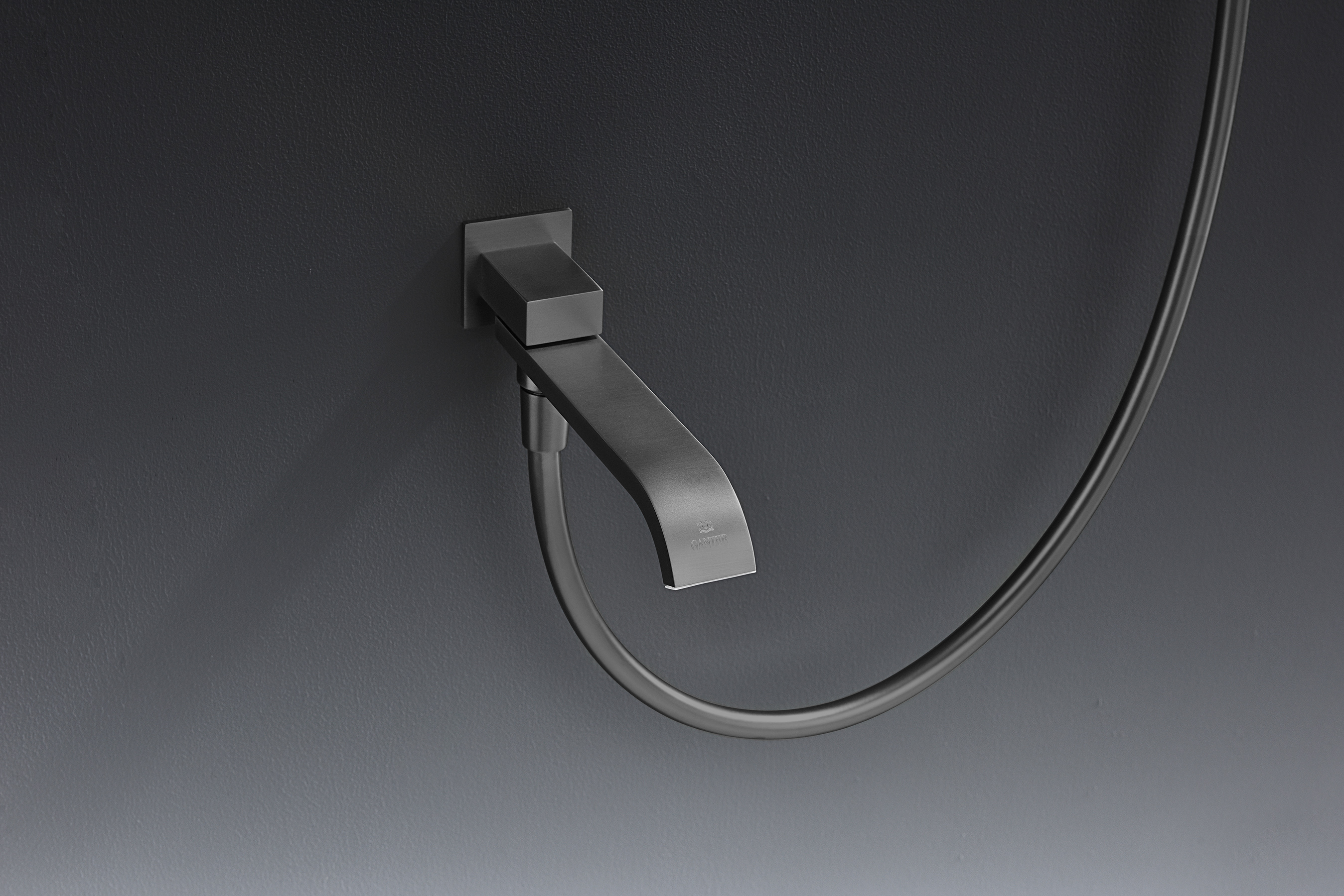 01165-Q Смеситель встраиваемый для душа с 3-функ. (ГРАФИТ) GANZER (6/1шт)