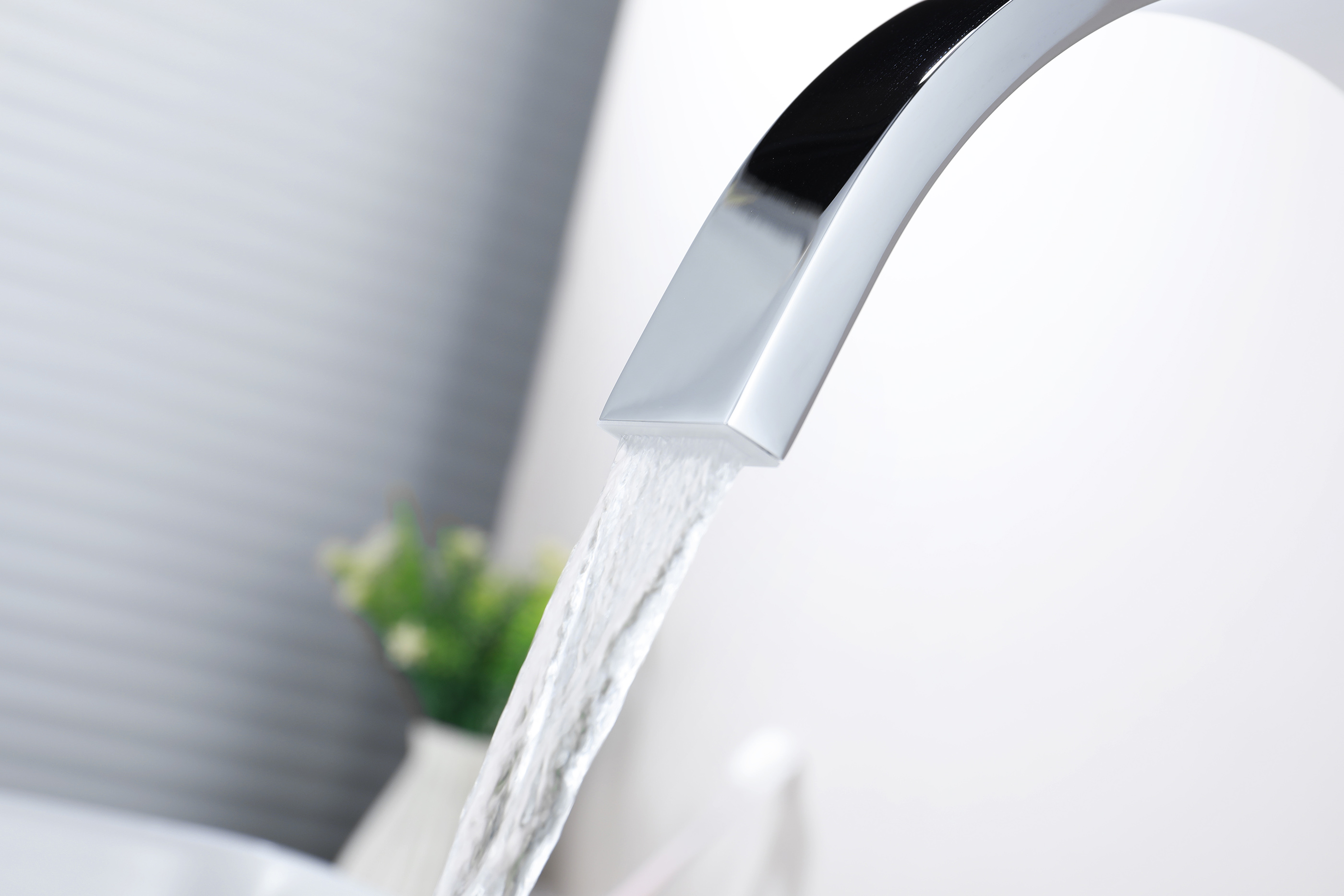 01112 Смеситель на борт раковины (2-отв,ХРОМ)  GANZER (10/1шт)