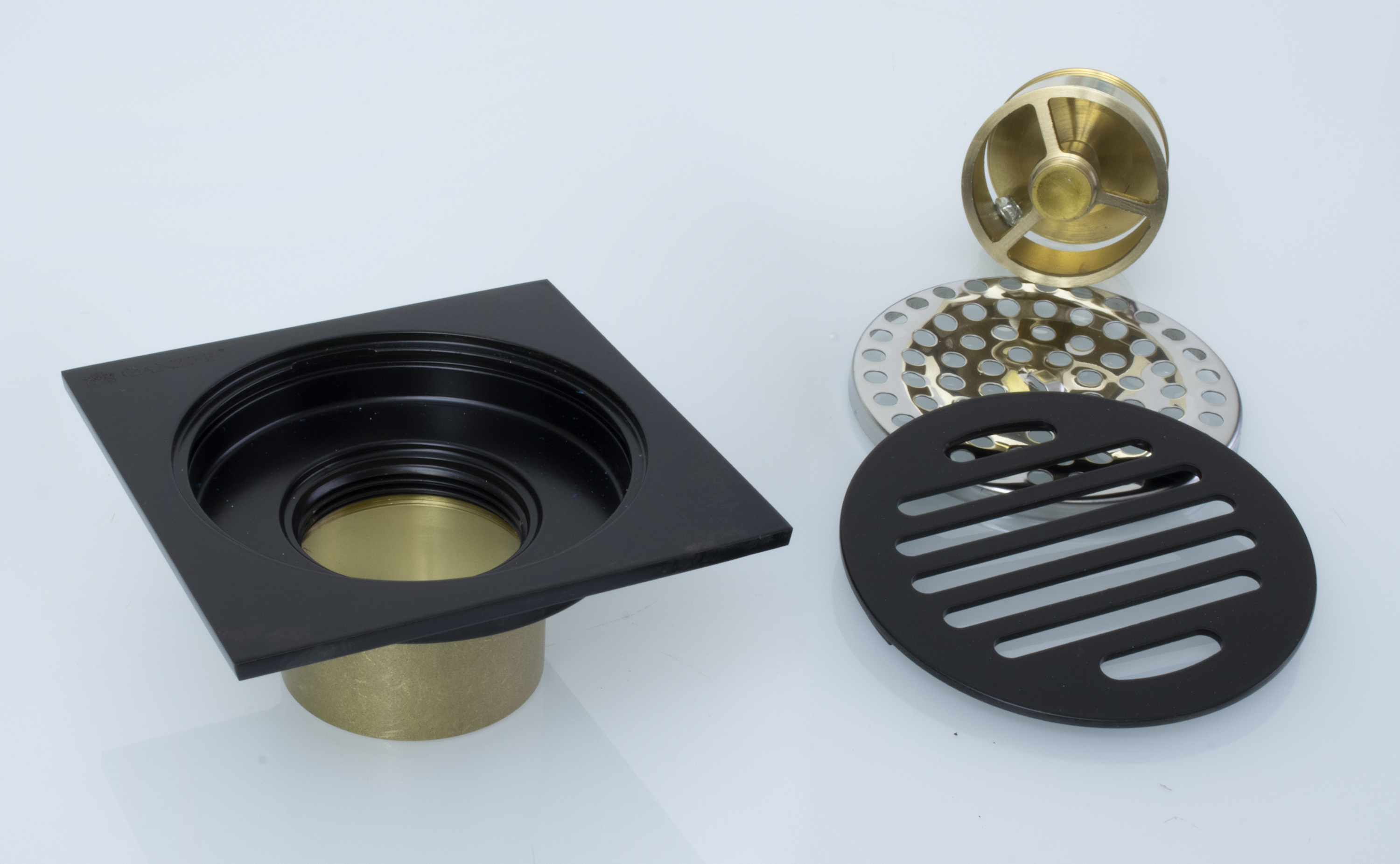 Трап прямой 10 х 10  (ЧЕРНЫЙ)  GANZER  (60/1шт)