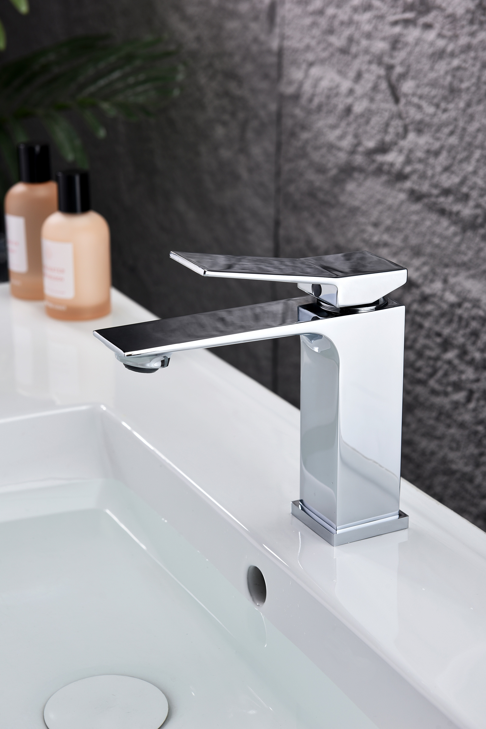 05111 Смеситель од. для раковины (ХРОМ) GANZER (10/1шт)