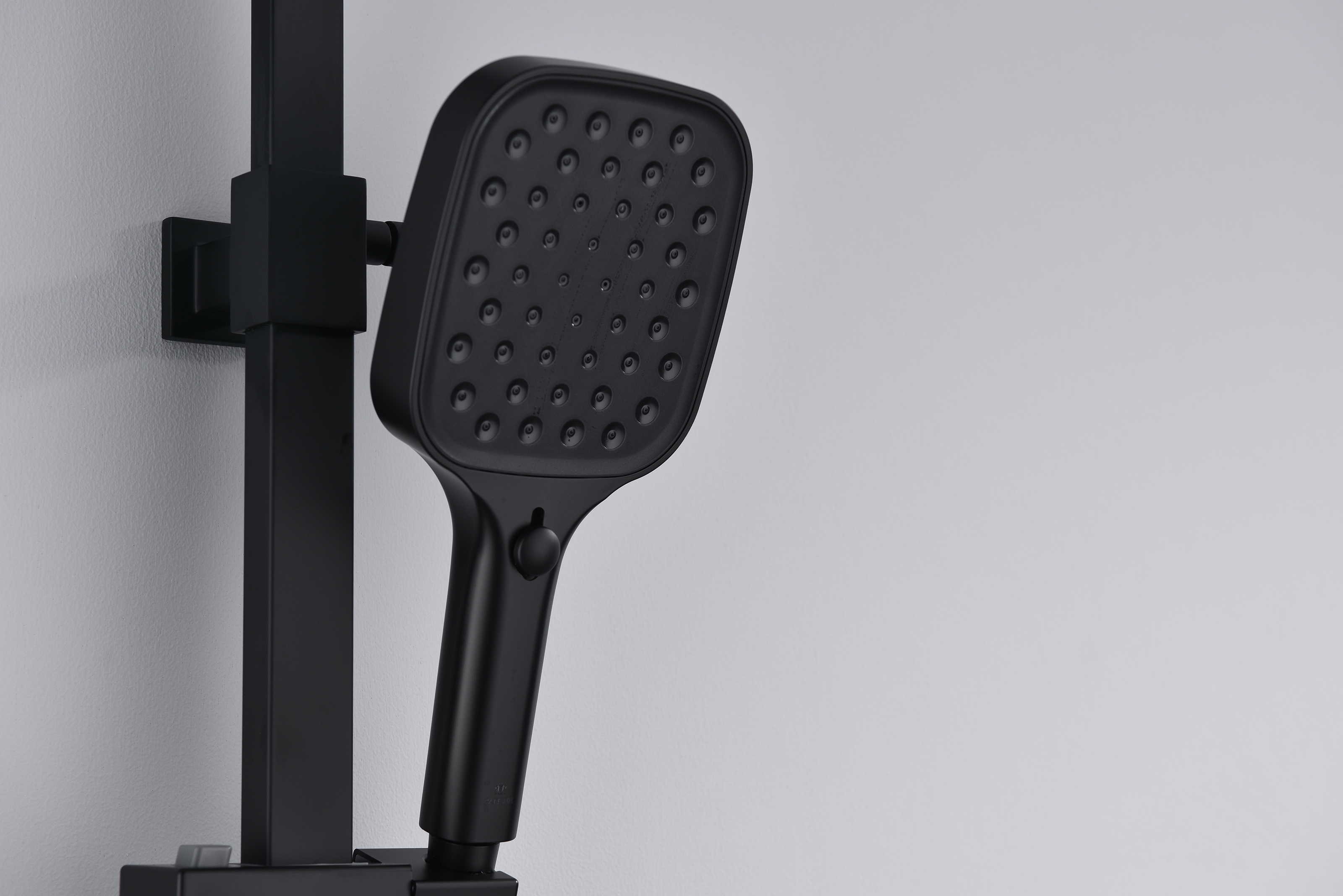 05162-C Душевая система (ЧЕРНЫЙ) GANZER (5/1шт)