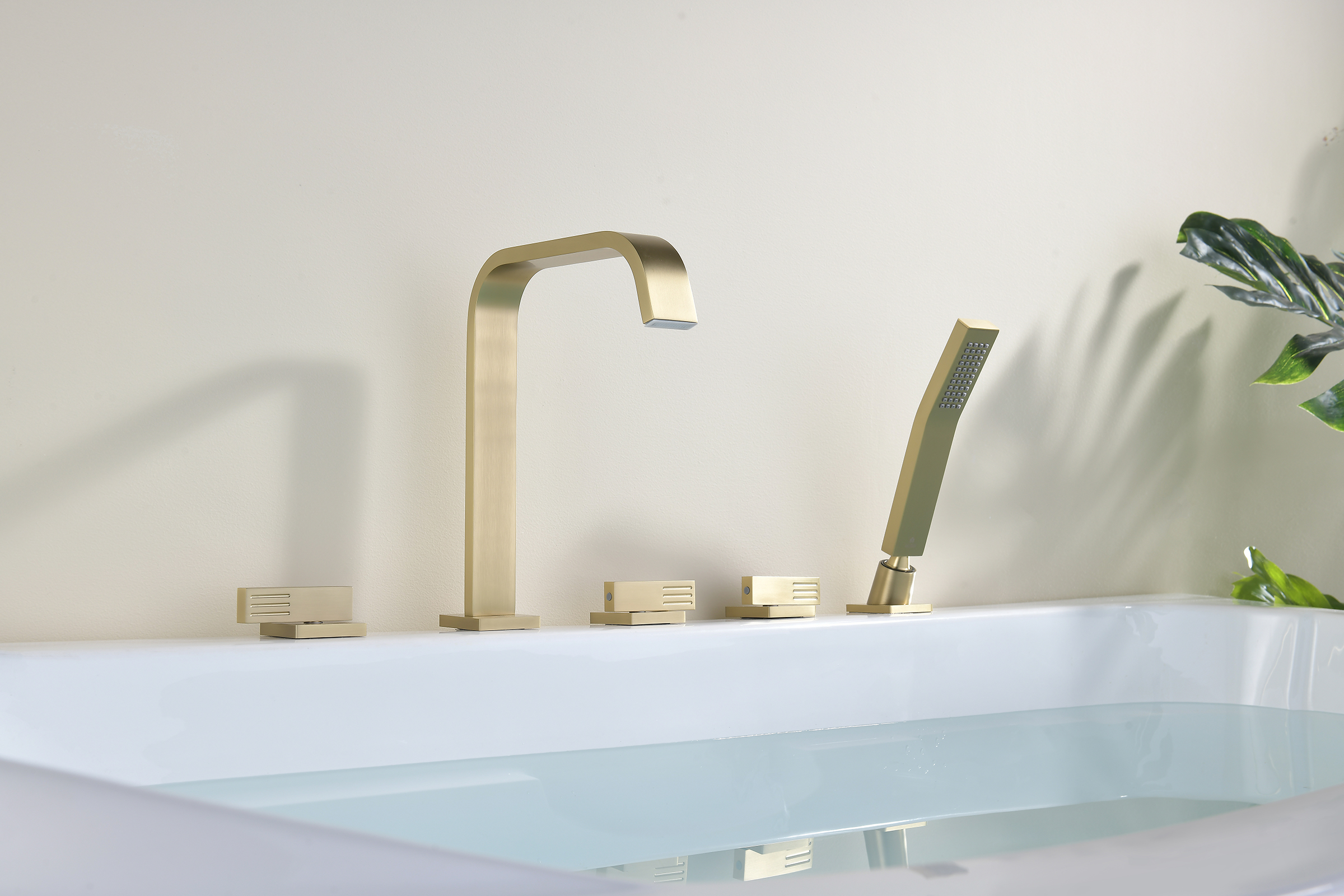 01133-S Смеситель на борт ванны (5-отв,Мат. Золото)  GANZER (10/1шт)