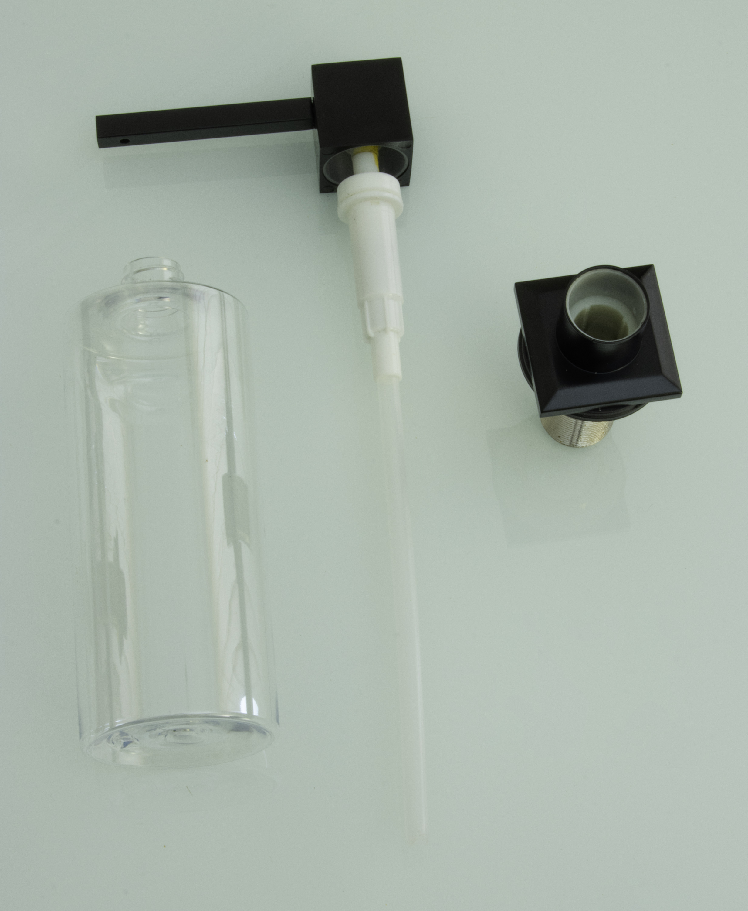 Дозатор врезной КВАДРАТ, для мойки 300мл (ЧЕРНЫЙ)  HANSEN  (46/1шт)