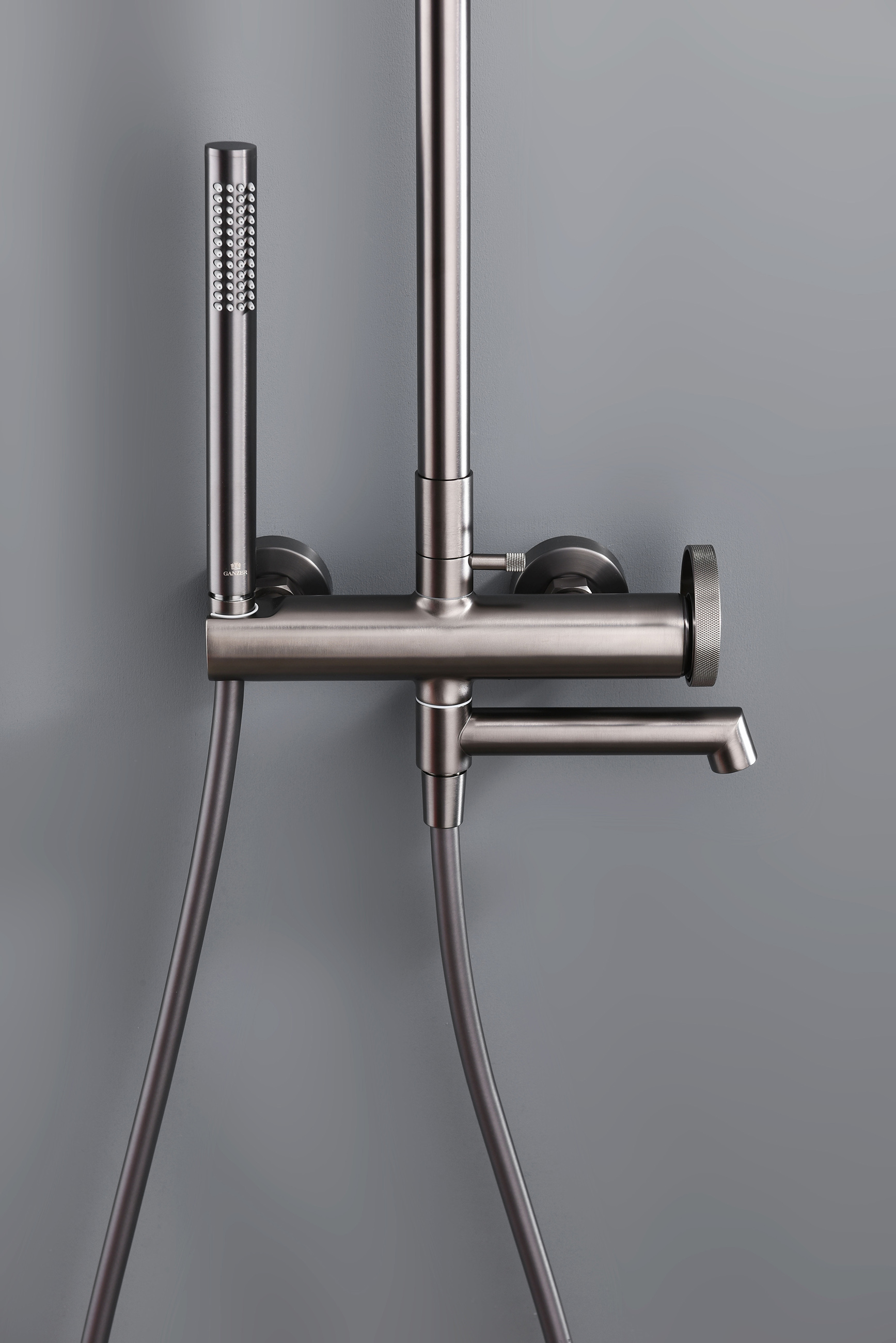 19162-Q Душевая система (ГРАФИТ) GANZER (5/1шт)