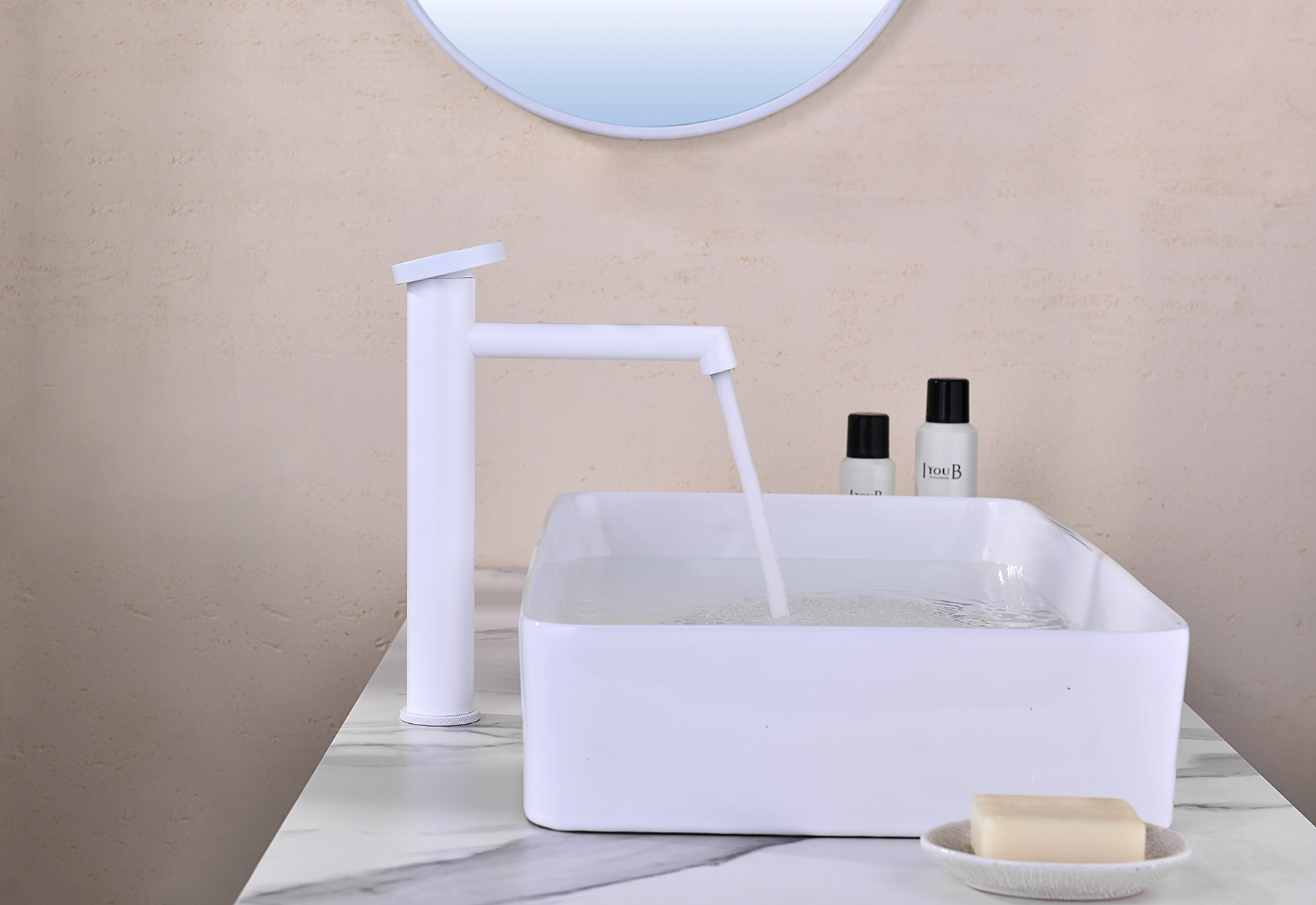 19112-F Смеситель од. для раковины-чаши (БЕЛЫЙ) GANZER (10/1шт)