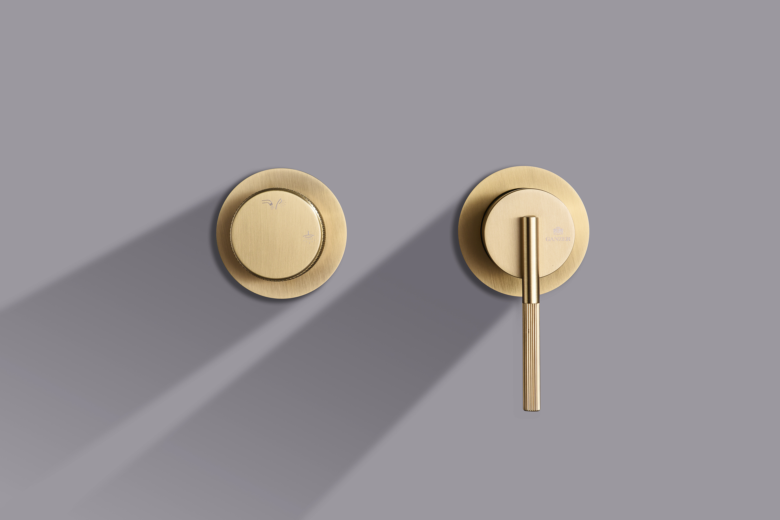 19165-S Смеситель встраиваемый для душа с 3-функ. (Мат. Золото) GANZER (6/1шт)