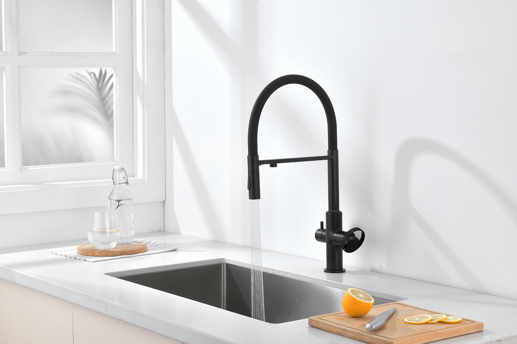 19127-C Смес. для кухни с гиб МАГ. изл. и под. фильт. (ЧЕР.+ЧЕР.) GANZER (10/1шт)