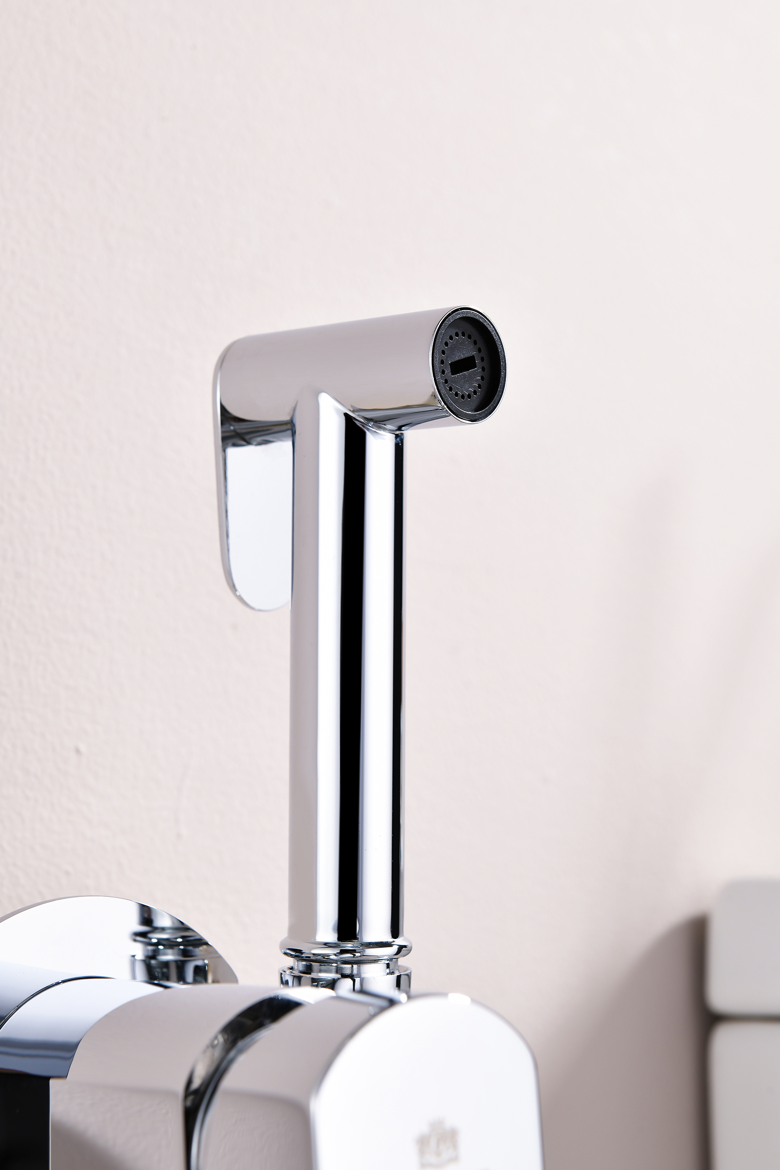 06157 Смеситель встраиваемый с ГИГ. душем (ХРОМ) GANZER (10/1шт)