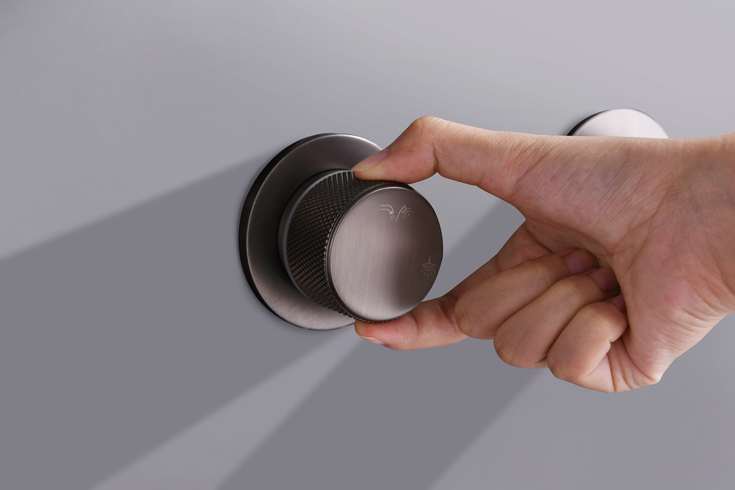 19165-Q Смеситель встраиваемый для душа с 3-функ. (ГРАФИТ) GANZER (6/1шт)