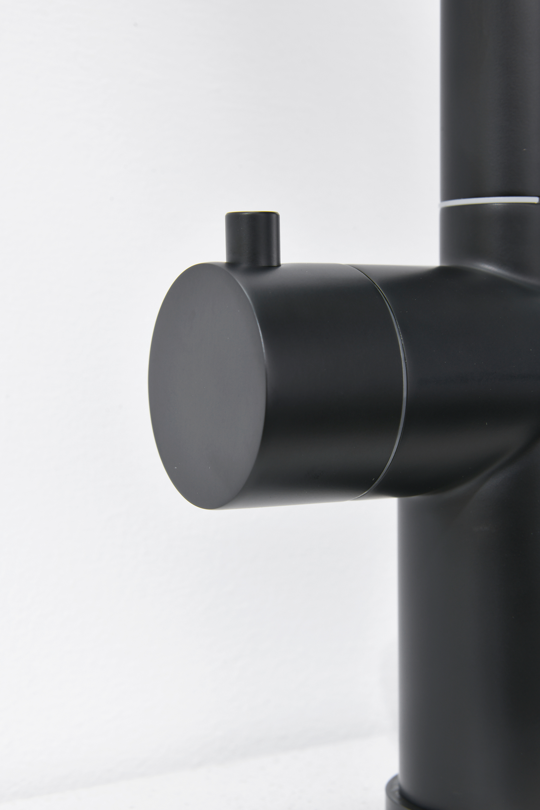 16036-C Смес. од. для кухни с ВЫД. лейкой и подк. ФИЛЬТ. (ЧЕРНЫЙ)  GANZER (10/1шт)