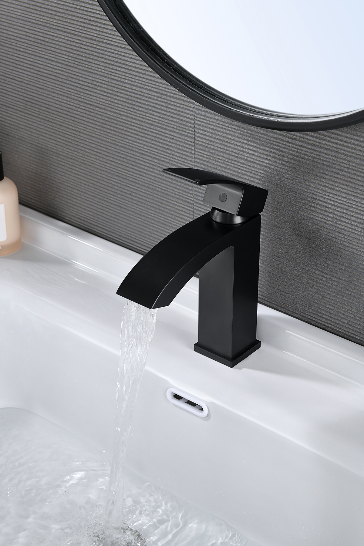 44111-C Смеситель од. для раковины (ЧЕРНЫЙ) GANZER (10/1шт)