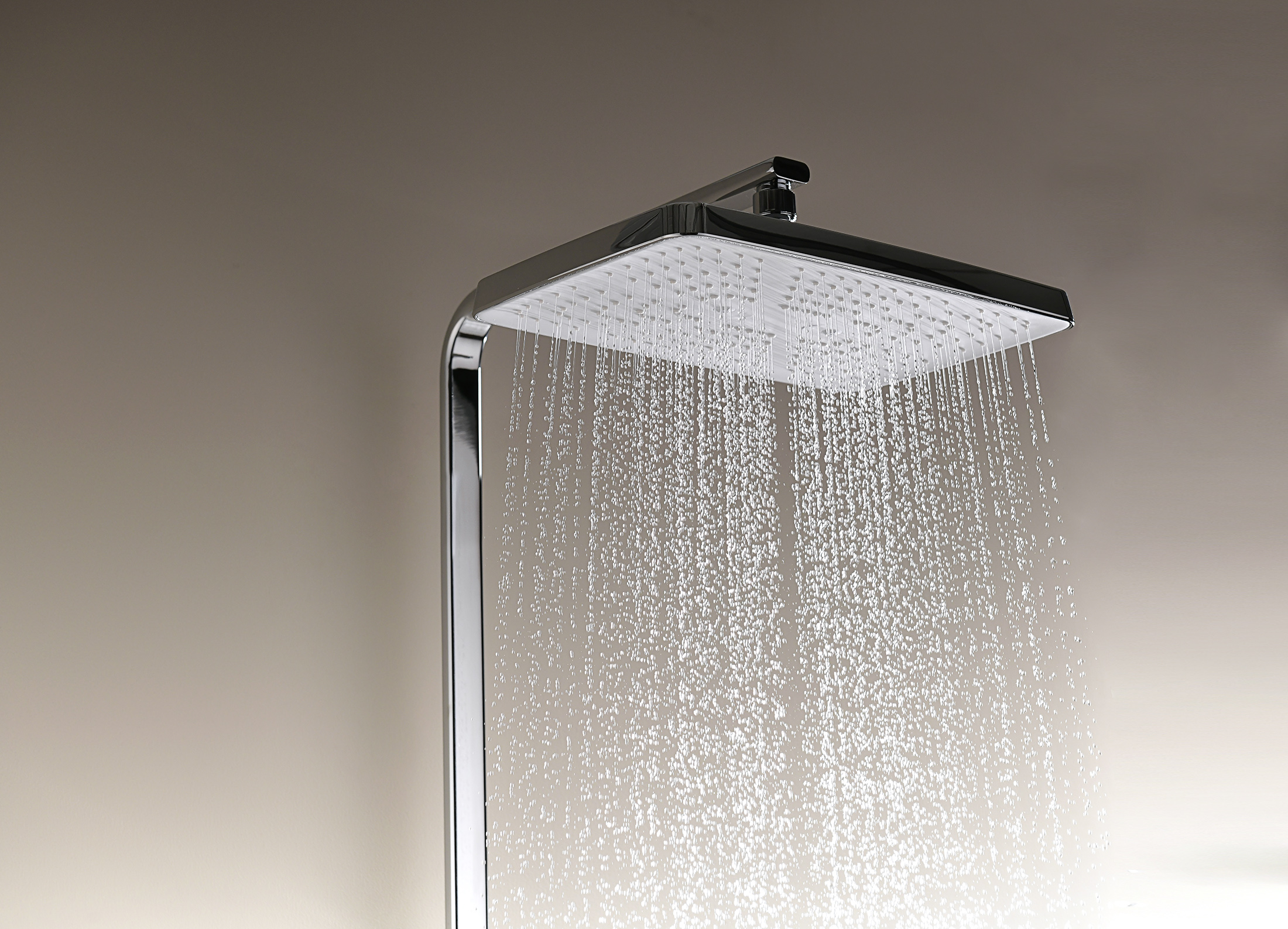 12071-F Душевая система с термостатом (БЕЛЫЙ) GANZER (5/1шт)