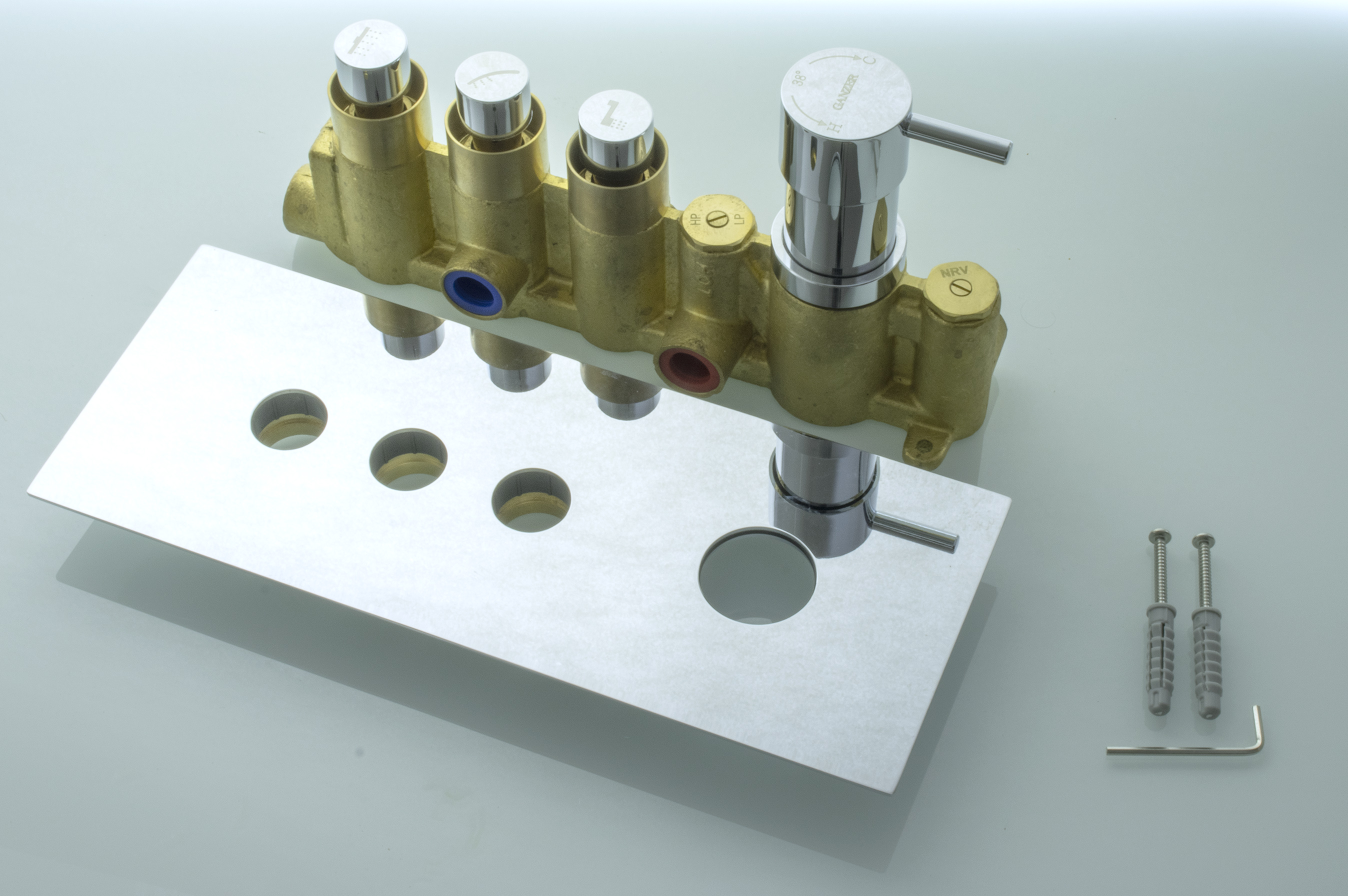 55056 Вст. смес для душа с 3-функ.(квадрат) "GANZER"  (6/1шт)