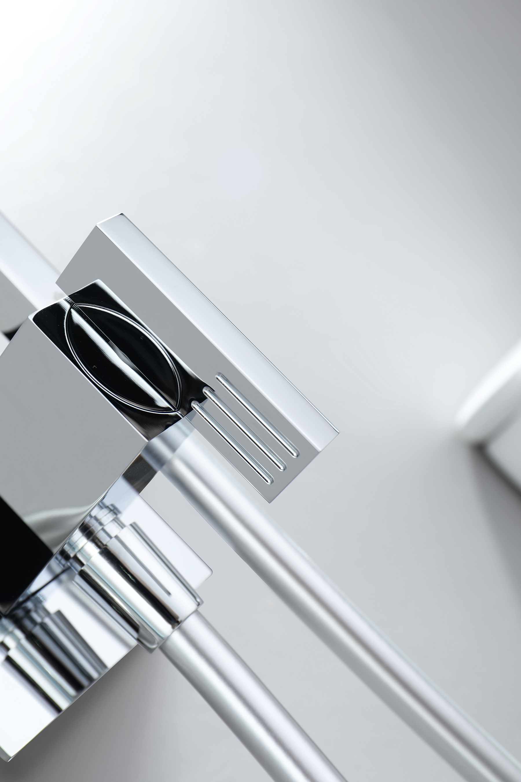 01157 Смеситель встраиваемый с ГИГ. душом (ХРОМ) GANZER (10/1шт)