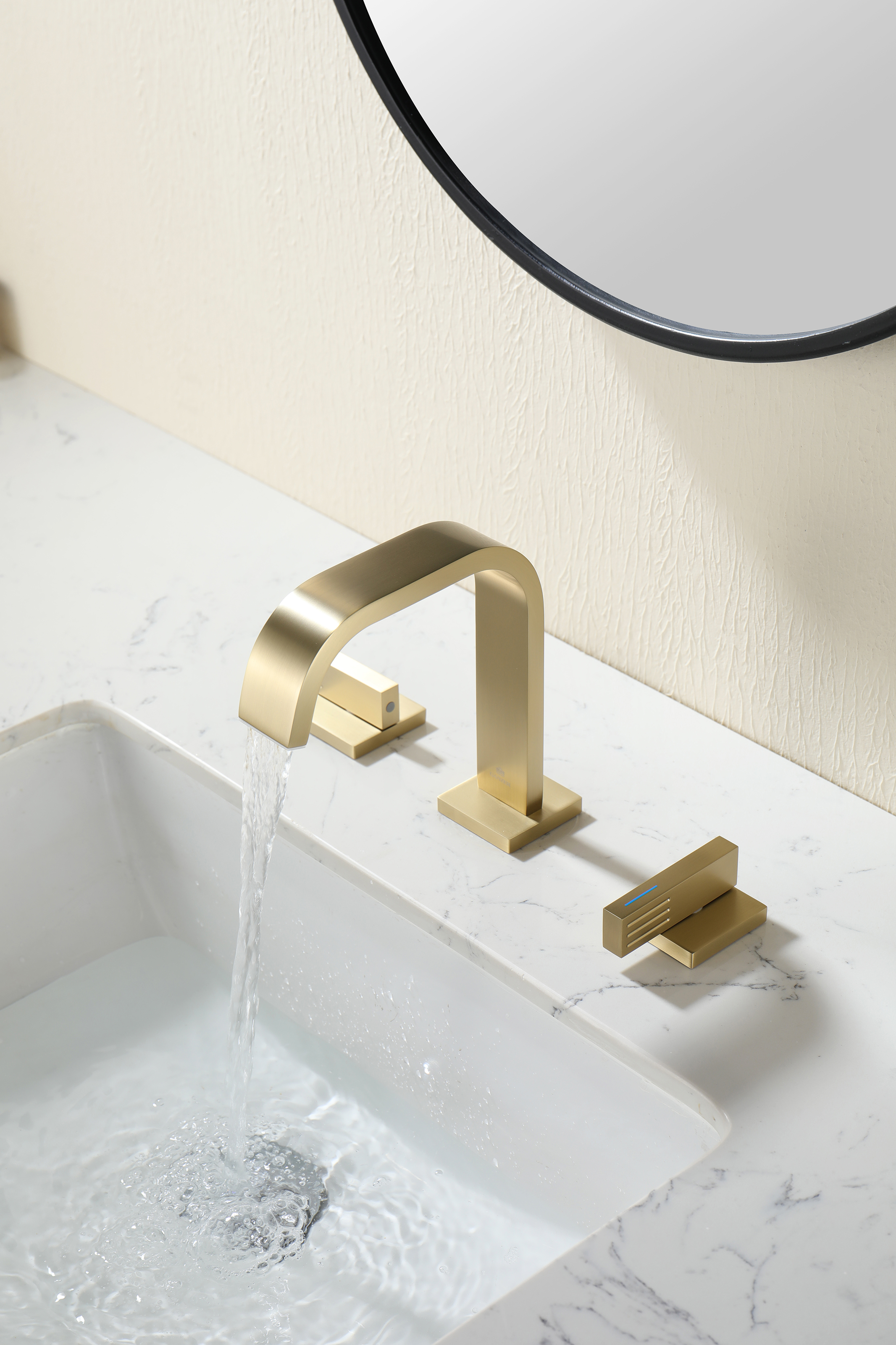 01115-S Смеситель на борт раковины (3-отв,Мат. Золото)  GANZER (10/1шт)