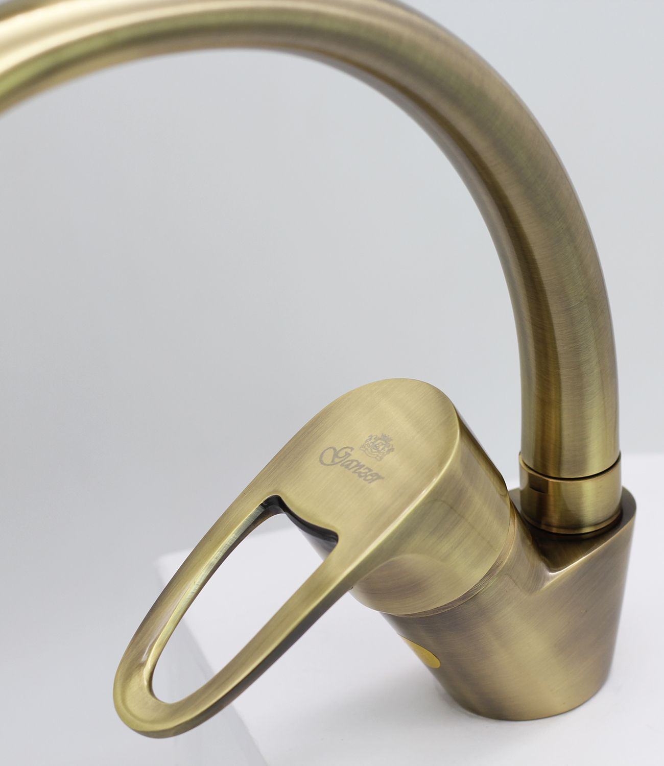 10021-D Смеситель (БРОНЗА) для кухни "GANZER