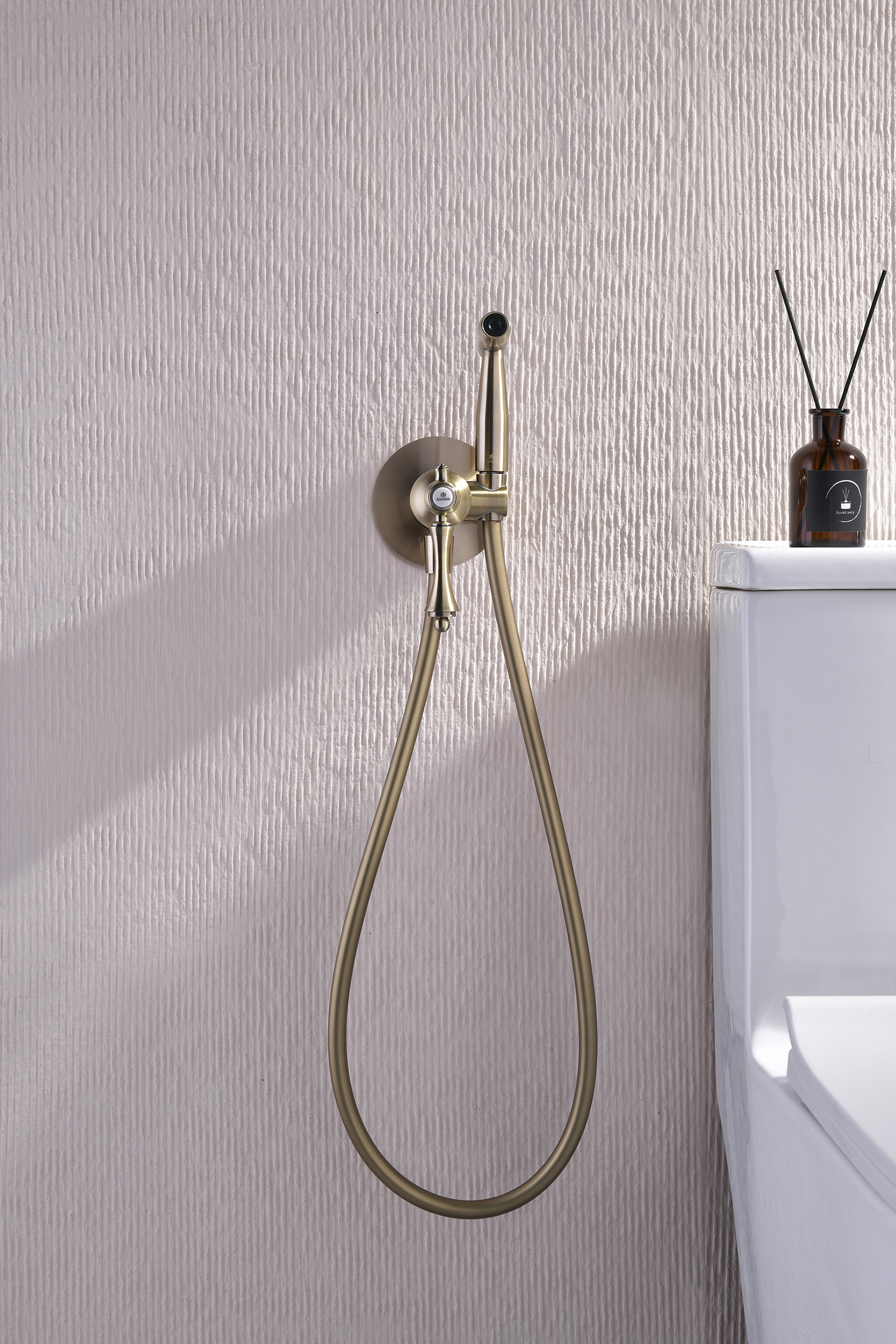 77157-D Смеситель встраиваемый с ГИГ. душом (БРОНЗА) GANZER (10/1шт)