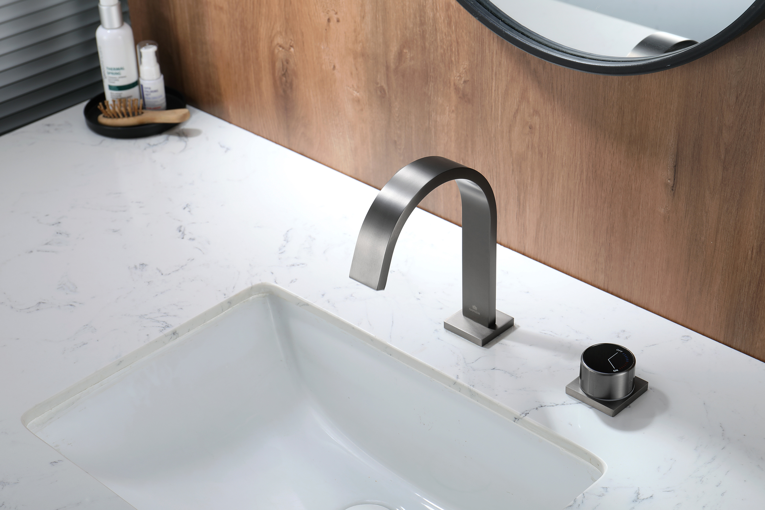 01111-Q Смеситель на борт раковины (2-отв,ГРАФИТ)  GANZER (10/1шт)