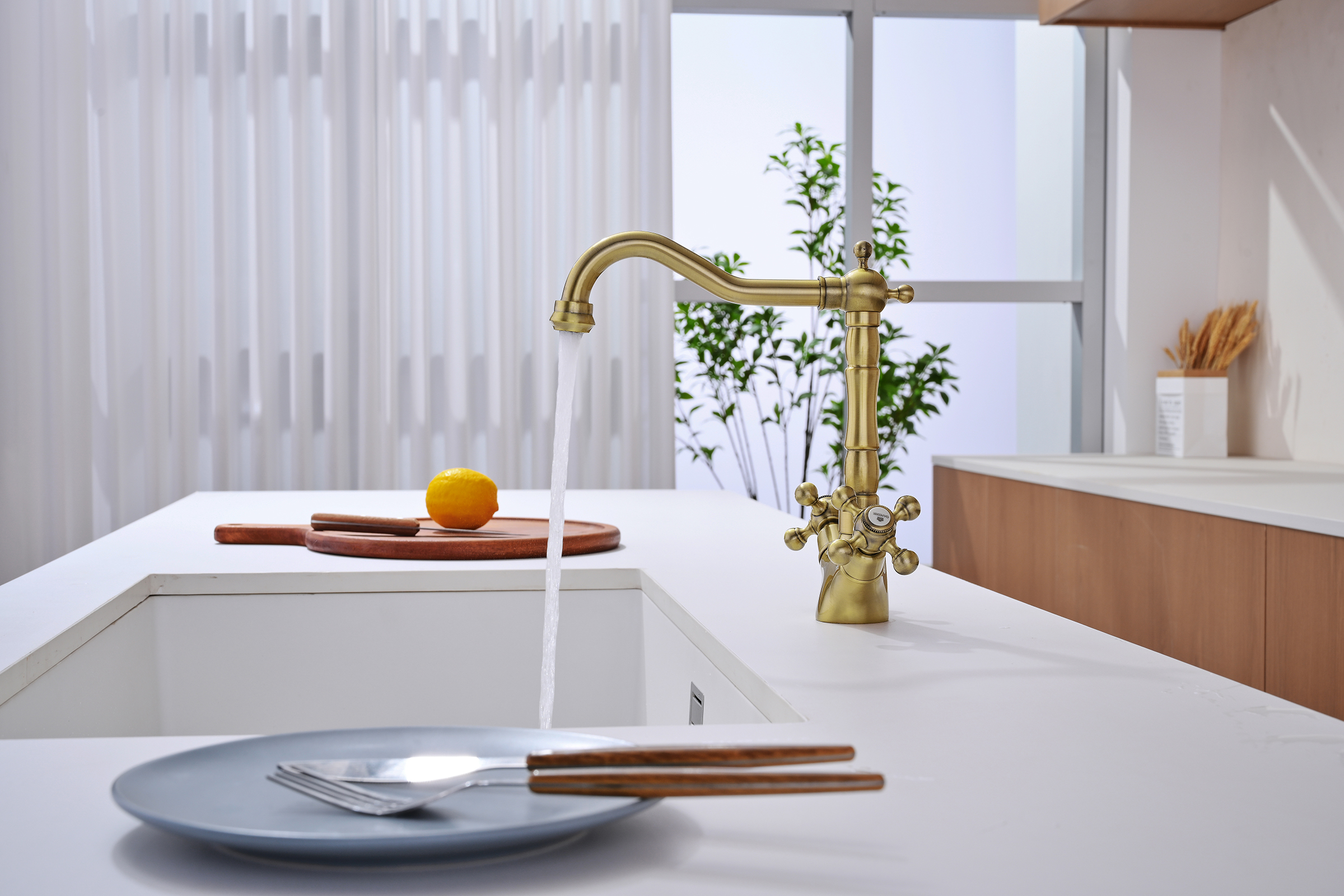 09122-D Смеситель 2-ух руч. для кухни (БРОНЗА) GANZER  (10/1шт)