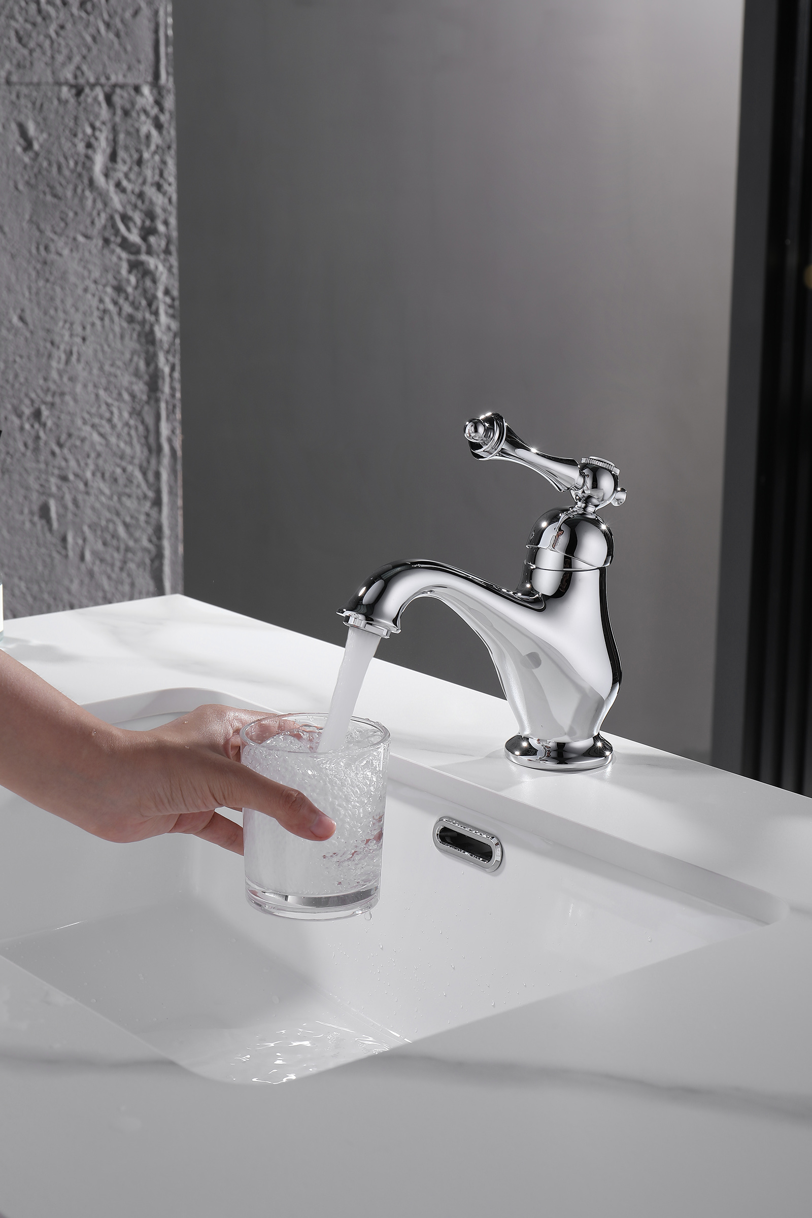 77111 Смеситель для умывальника (ХРОМ)  GANZER  (10/1шт)