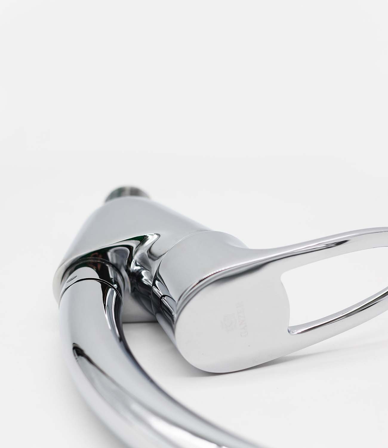 10021 Смеситель однорычажный для кухни "GANZER"  (10/1шт)