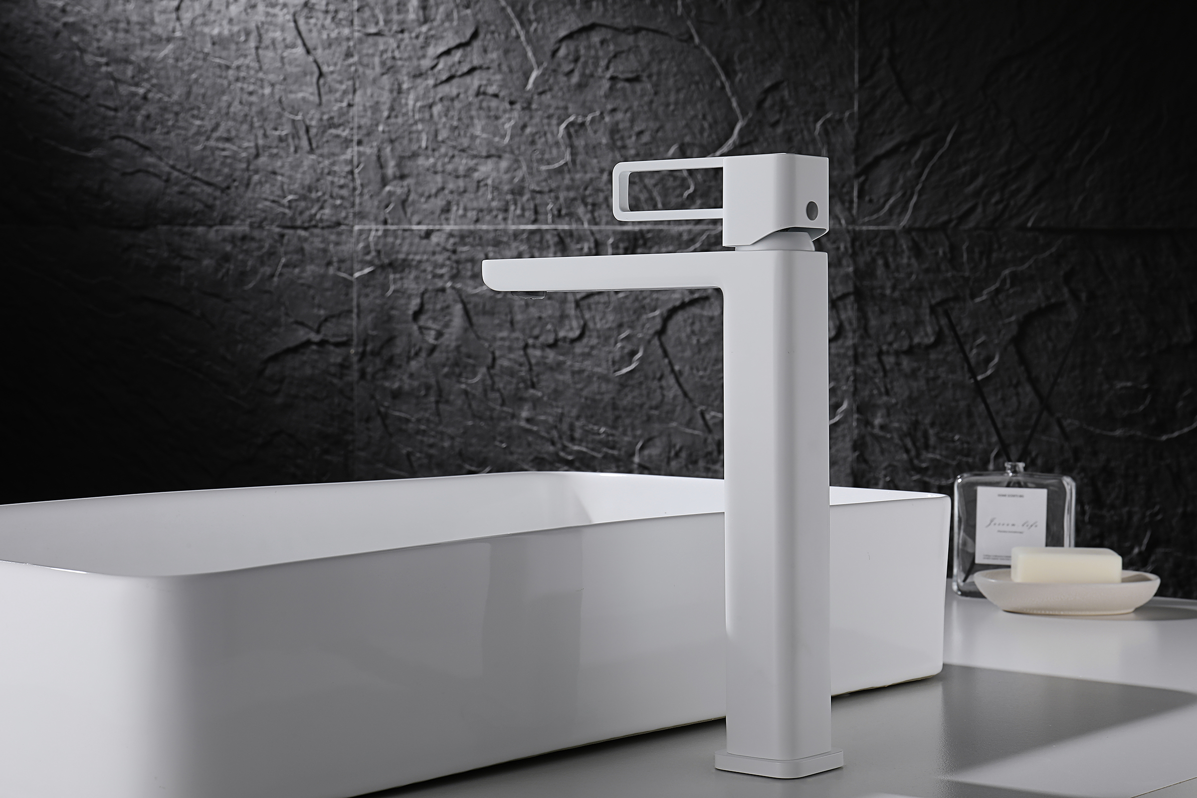 12112-F Смеситель од. для раковины-чаши (БЕЛЫЙ) GANZER (10/1шт)