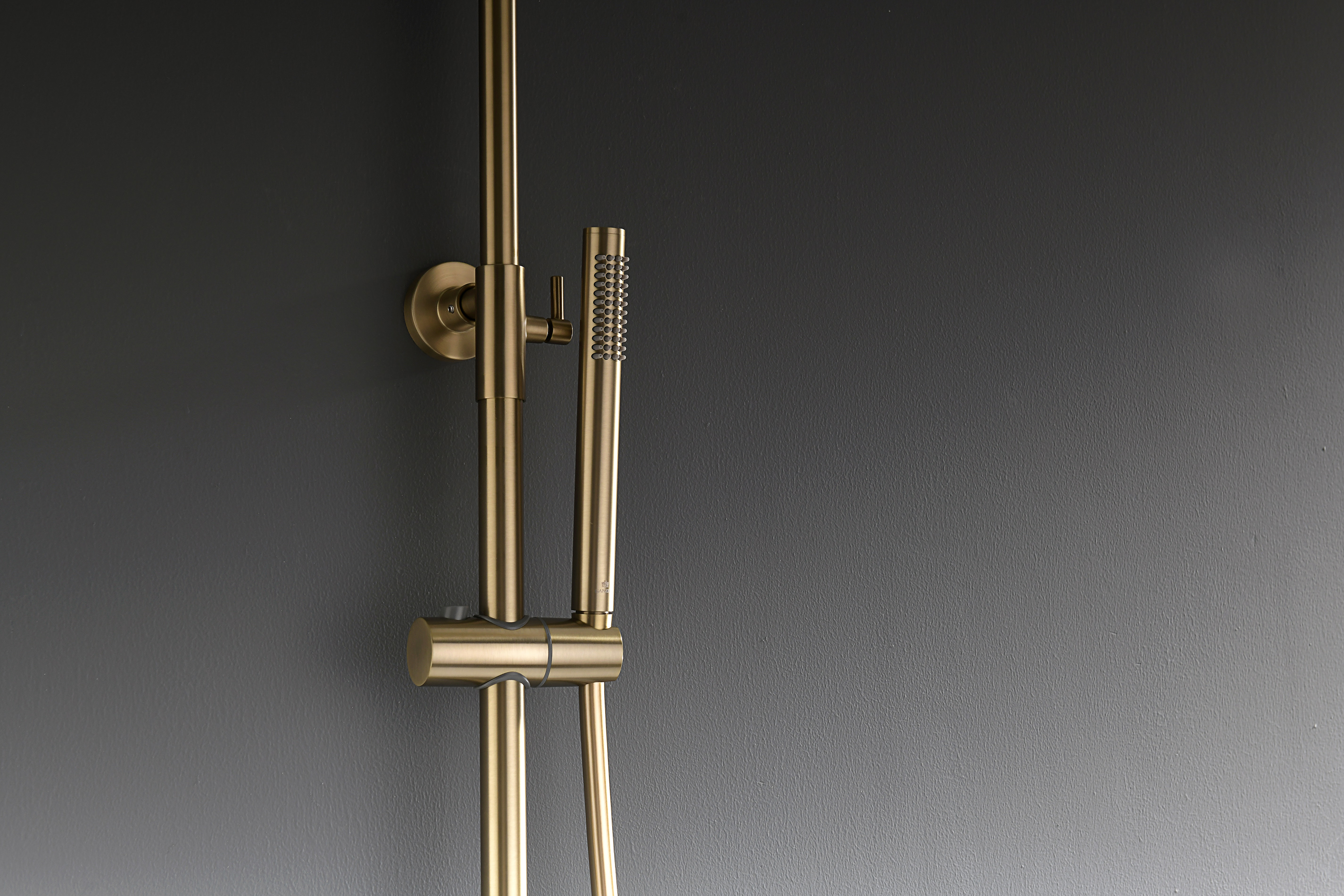 19170-S Душевая система с термостатом (Мат. Золото) GANZER (5/1шт)