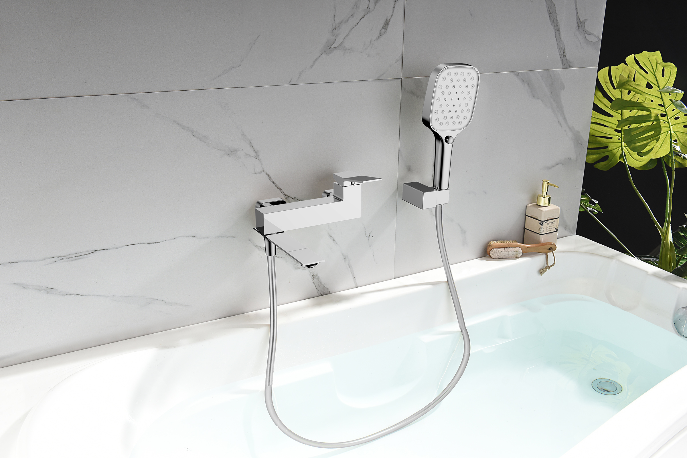 05132 Смеситель од. для ванны кор. (ХРОМ)  GANZER  (8/1шт)