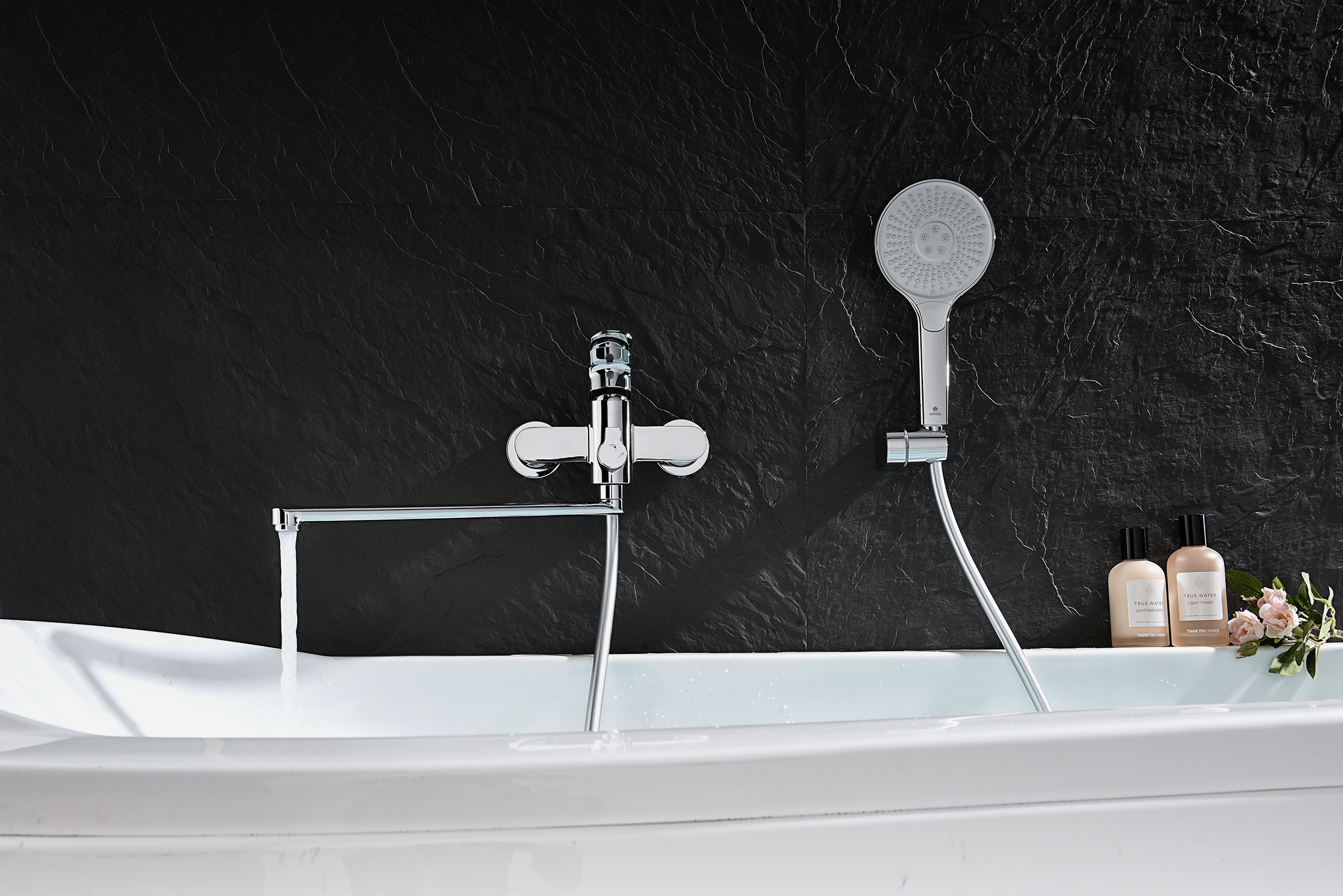 06141 Смеситель од. для ванны дл. (ХРОМ) GANZER  (8/1шт)