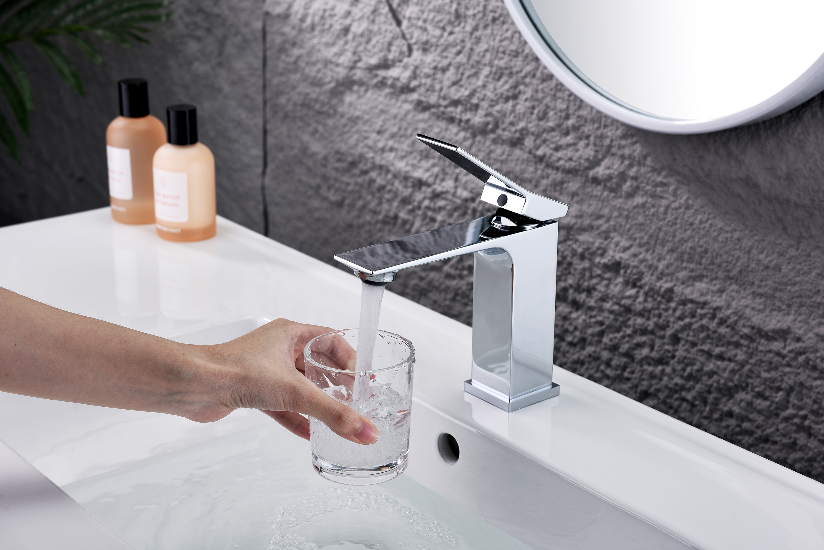 05111 Смеситель од. для раковины (ХРОМ) GANZER (10/1шт)