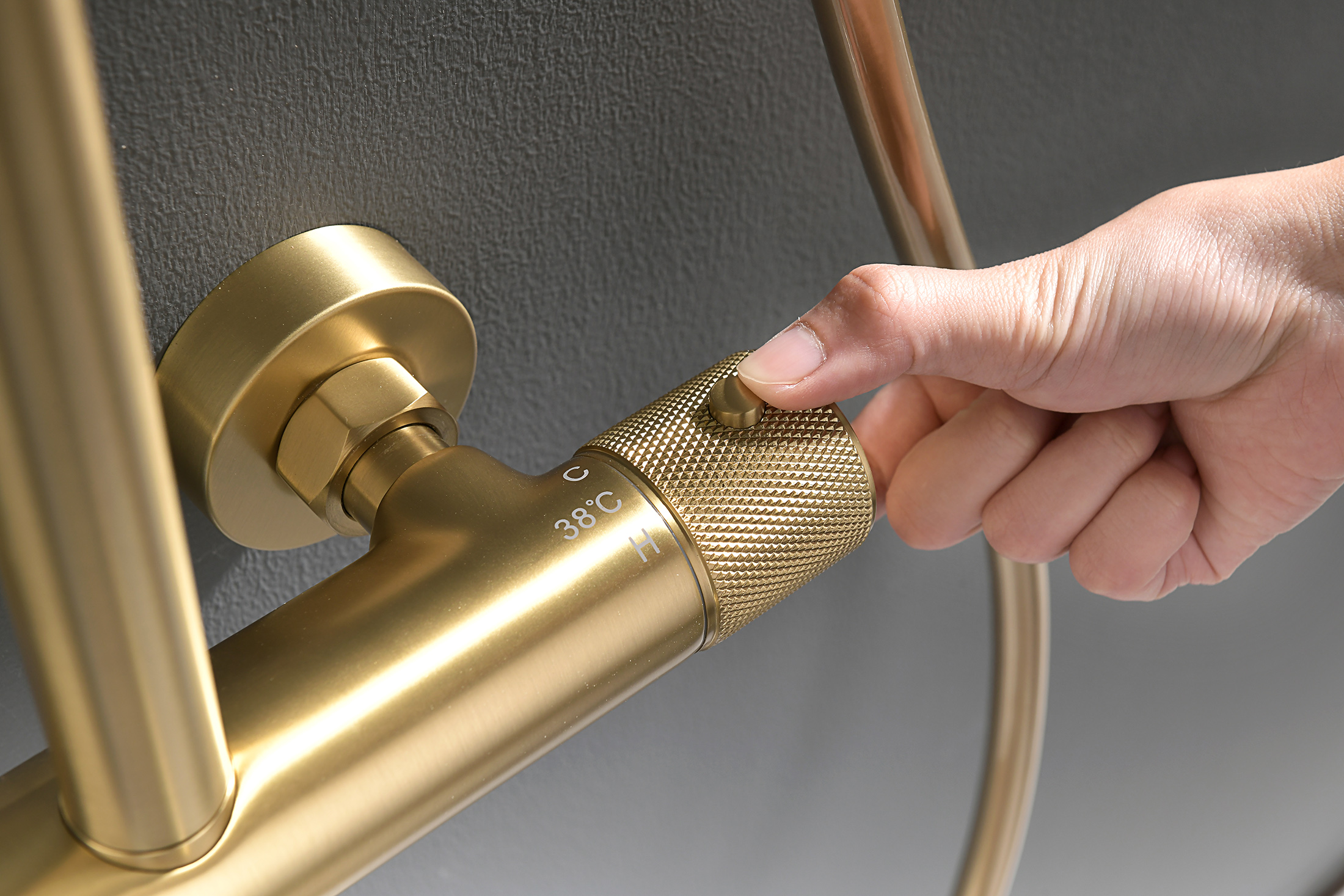 19170-S Душевая система с термостатом (Мат. Золото) GANZER (5/1шт)