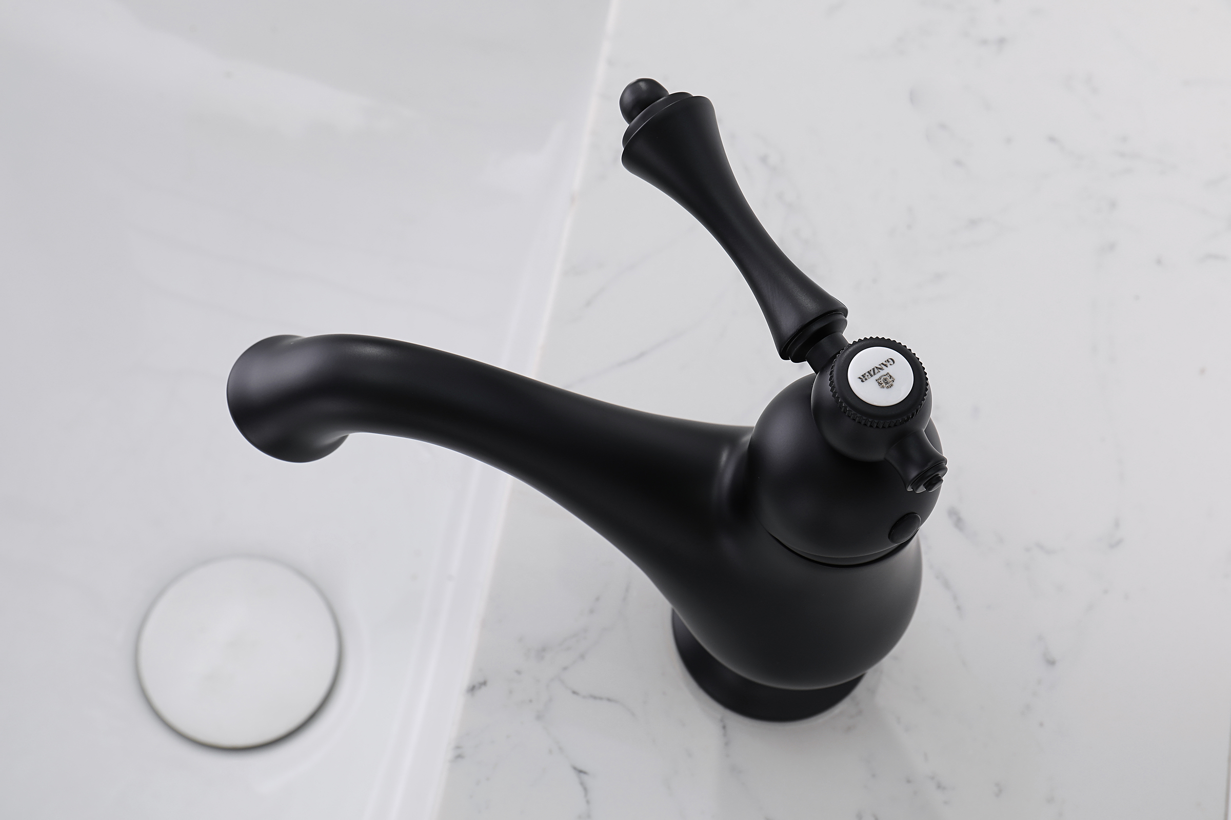 77111-C Смеситель для умыв. (ЧЕРНЫЙ)  GANZER  (10/1шт) Л/К