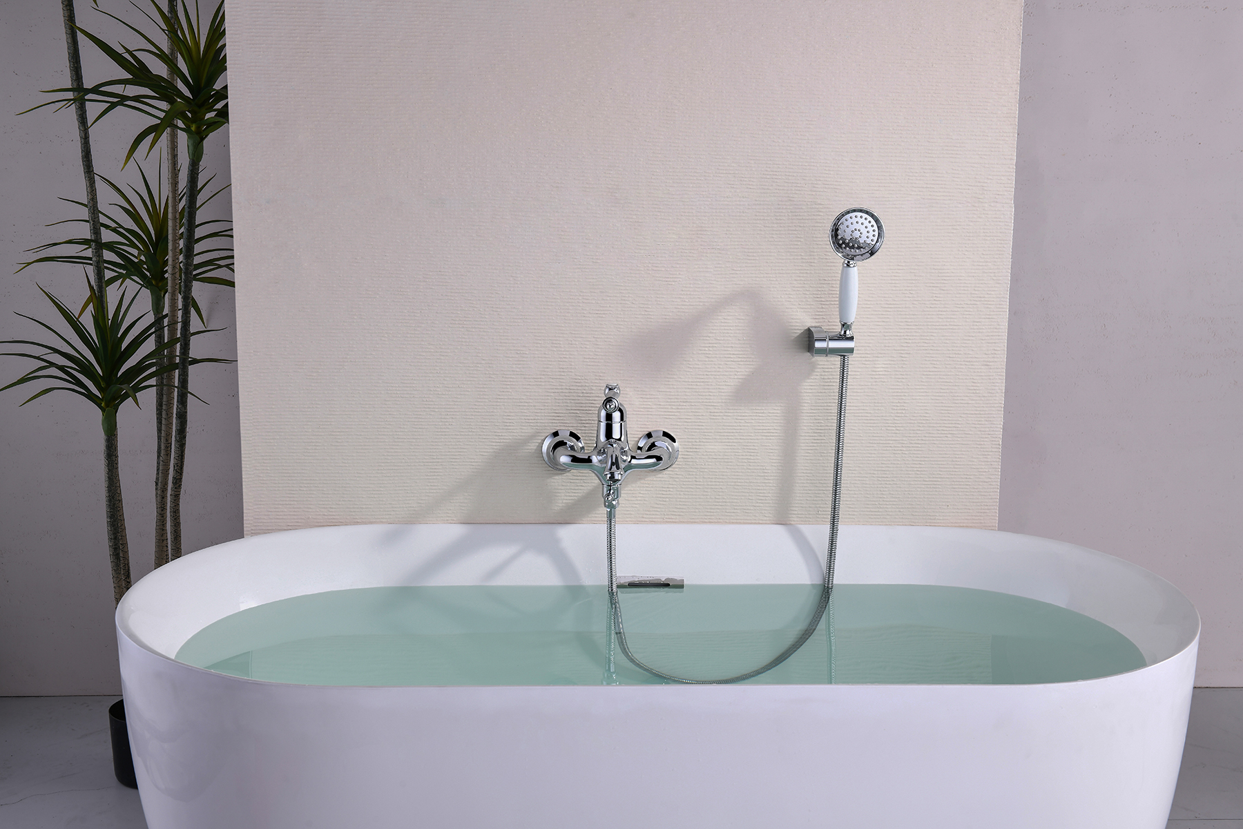 77031 Смеситель однорычажный для ванны GANZER  (8/1шт)