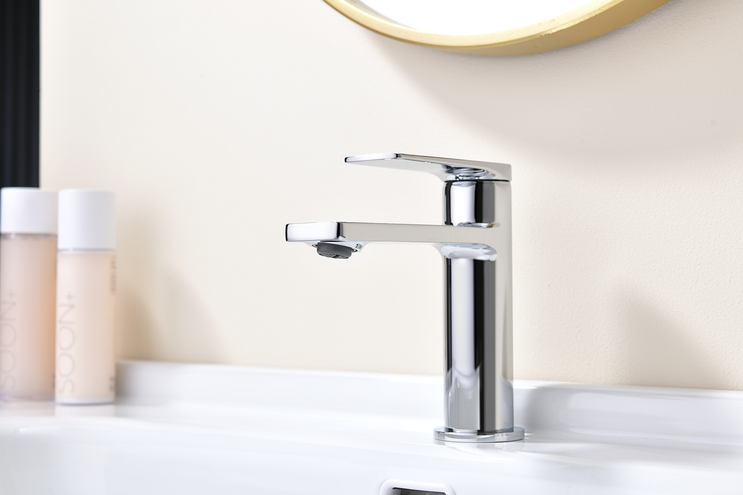 07111 Смеситель од. для раковины (ХРОМ) GANZER (10/1шт)